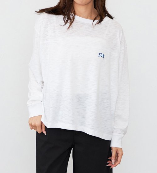 EDWIN(エドウイン)のカレッジプリントTシャツ 長袖【アウトレット店舗・WEB限定】|トップス/Tシャツ/カットソー/レディース|ホワイト