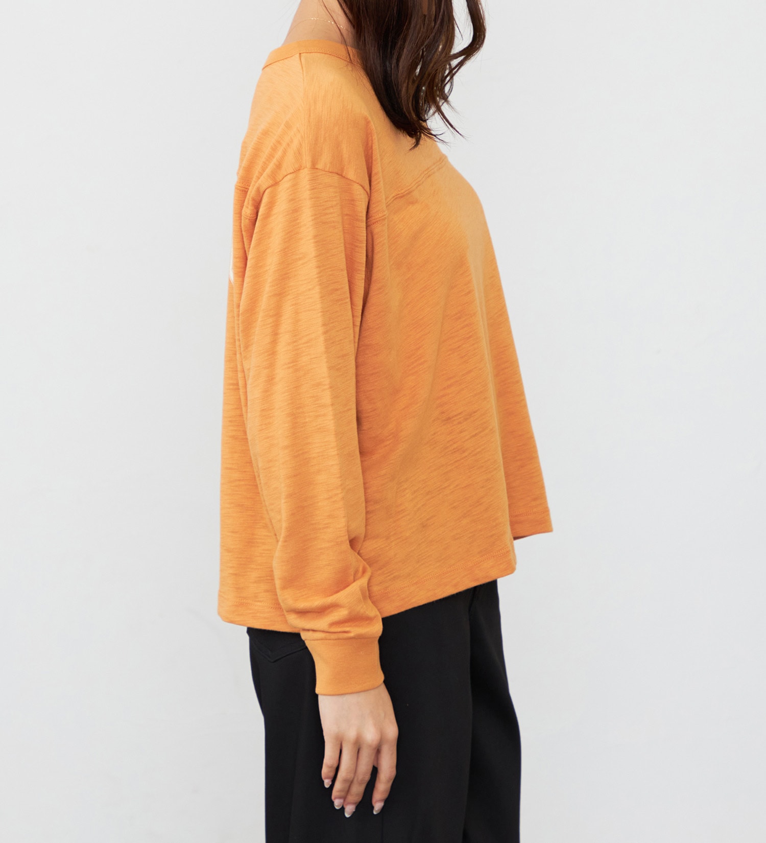 EDWIN(エドウイン)のカレッジプリントTシャツ 長袖【アウトレット店舗・WEB限定】|トップス/Tシャツ/カットソー/レディース|オレンジ