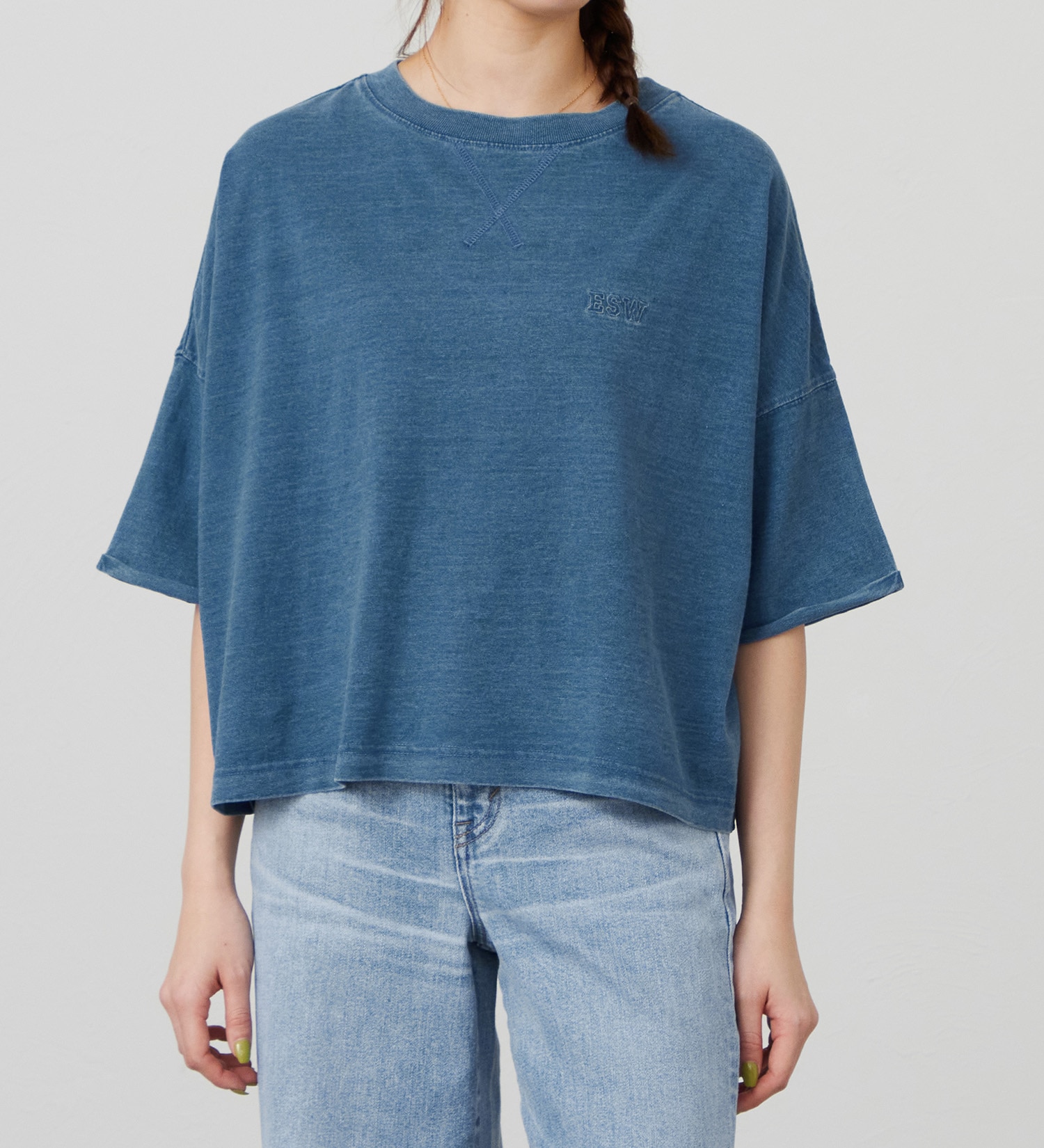 EDWIN(エドウイン)のインディゴ染め 5分袖Tシャツ【アウトレット店舗・WEB限定商品】|トップス/Tシャツ/カットソー/レディース|淡色ブルー