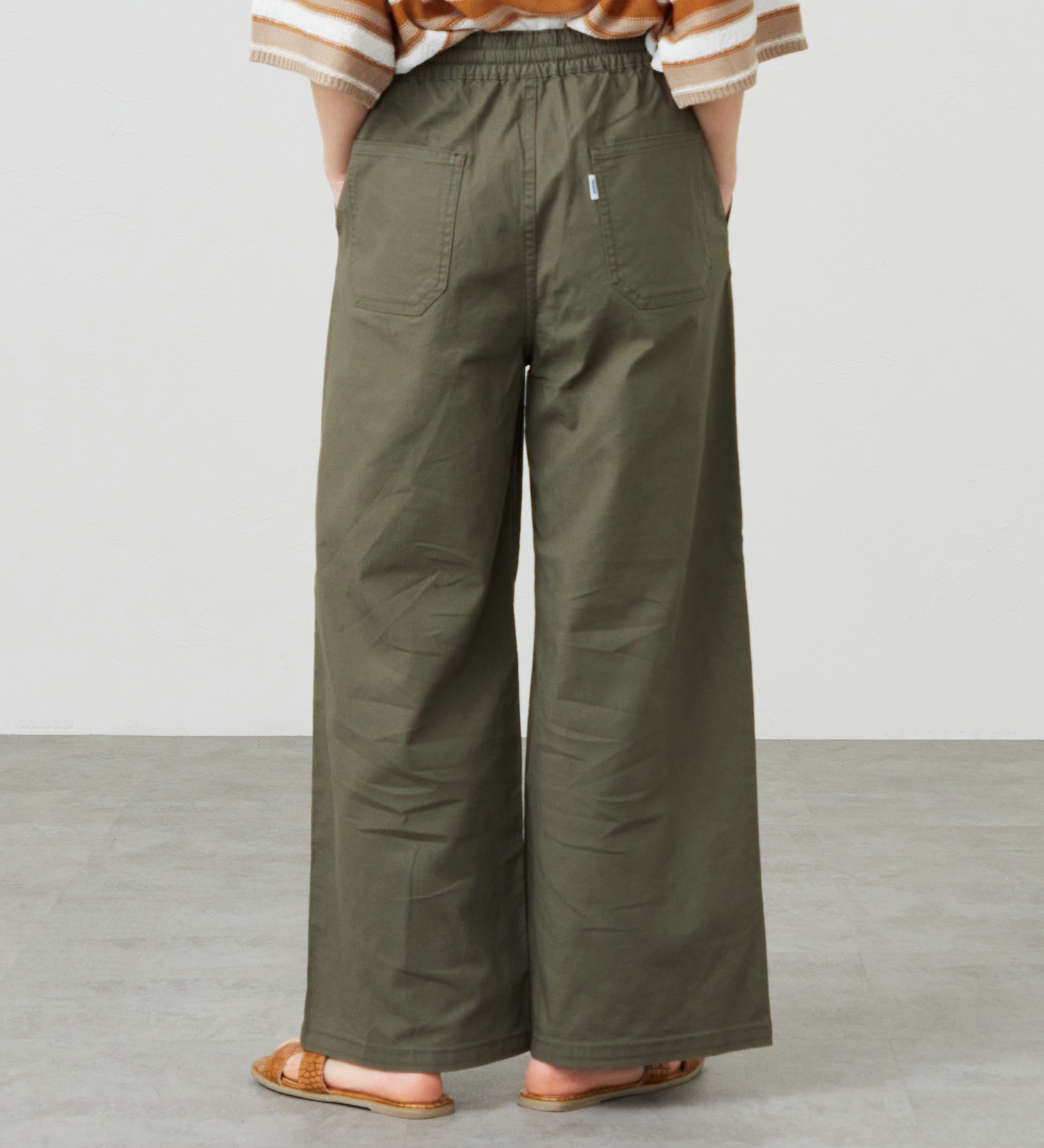 EDWIN(エドウイン)のイージーベイカーワイドパンツ【アウトレット店舗・WEB限定商品】|パンツ/デニム / ジーンズパンツ/レディース|モスグリーン