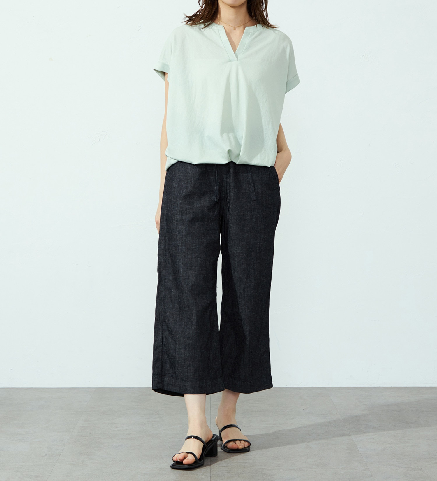 EDWIN(エドウイン)のイージークロップドワイドパンツ【アウトレット店舗・WEB限定】|パンツ/デニム / ジーンズパンツ/レディース|インディゴブルー