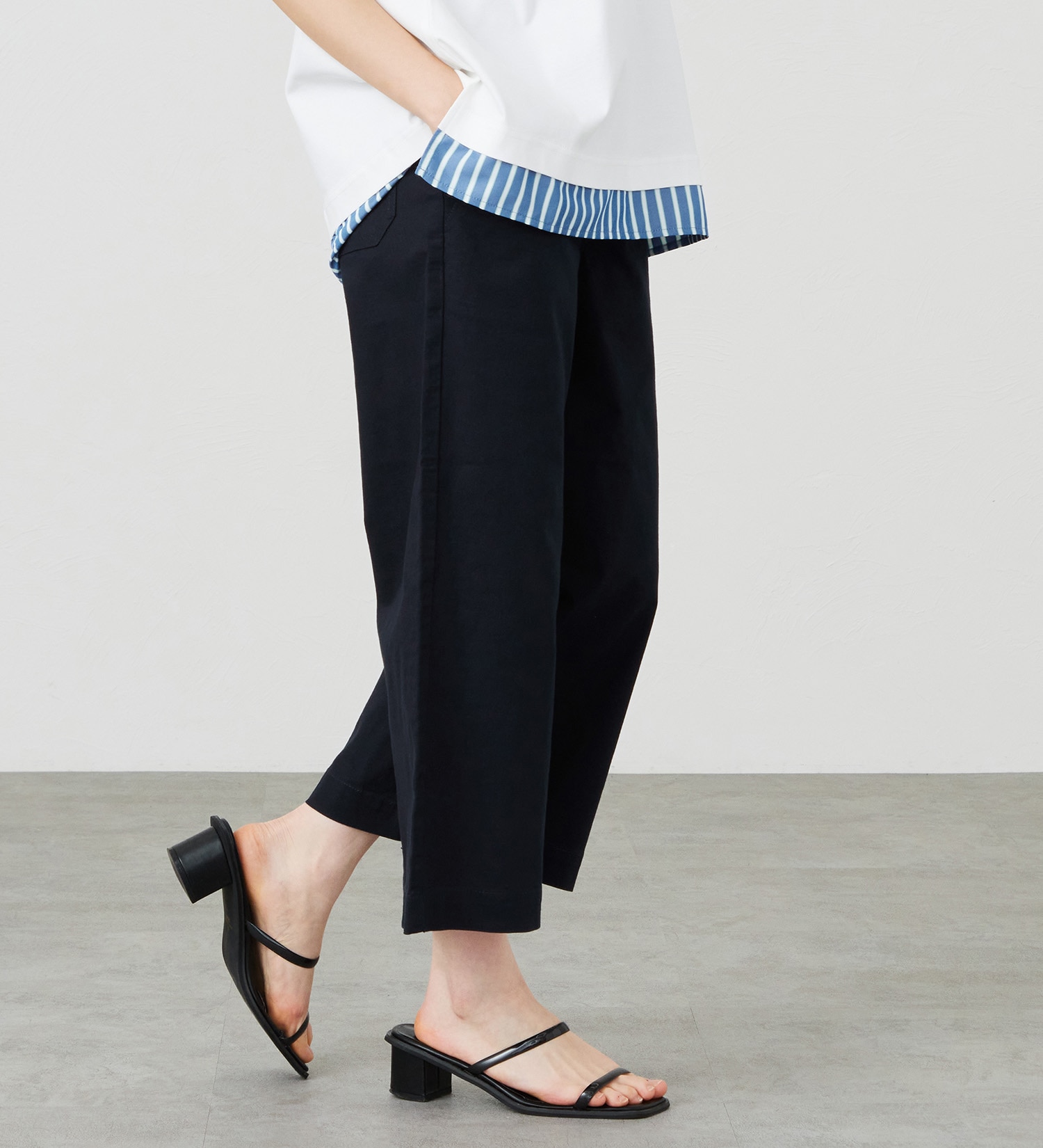 EDWIN(エドウイン)のイージークロップドパンツ【アウトレット店舗・WEB限定商品】|パンツ/デニム / ジーンズパンツ/レディース|ネイビー