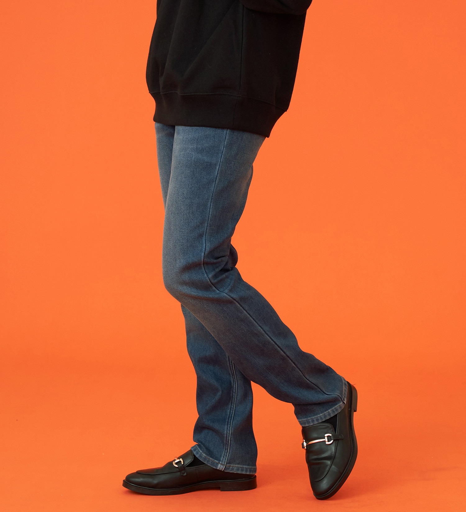 EDWIN(エドウイン)の【暖】BODY FIRE ストレートデニムパンツ【アウトレット店舗・WEB限定】|パンツ/デニム / ジーンズパンツ/レディース|中色ブルー