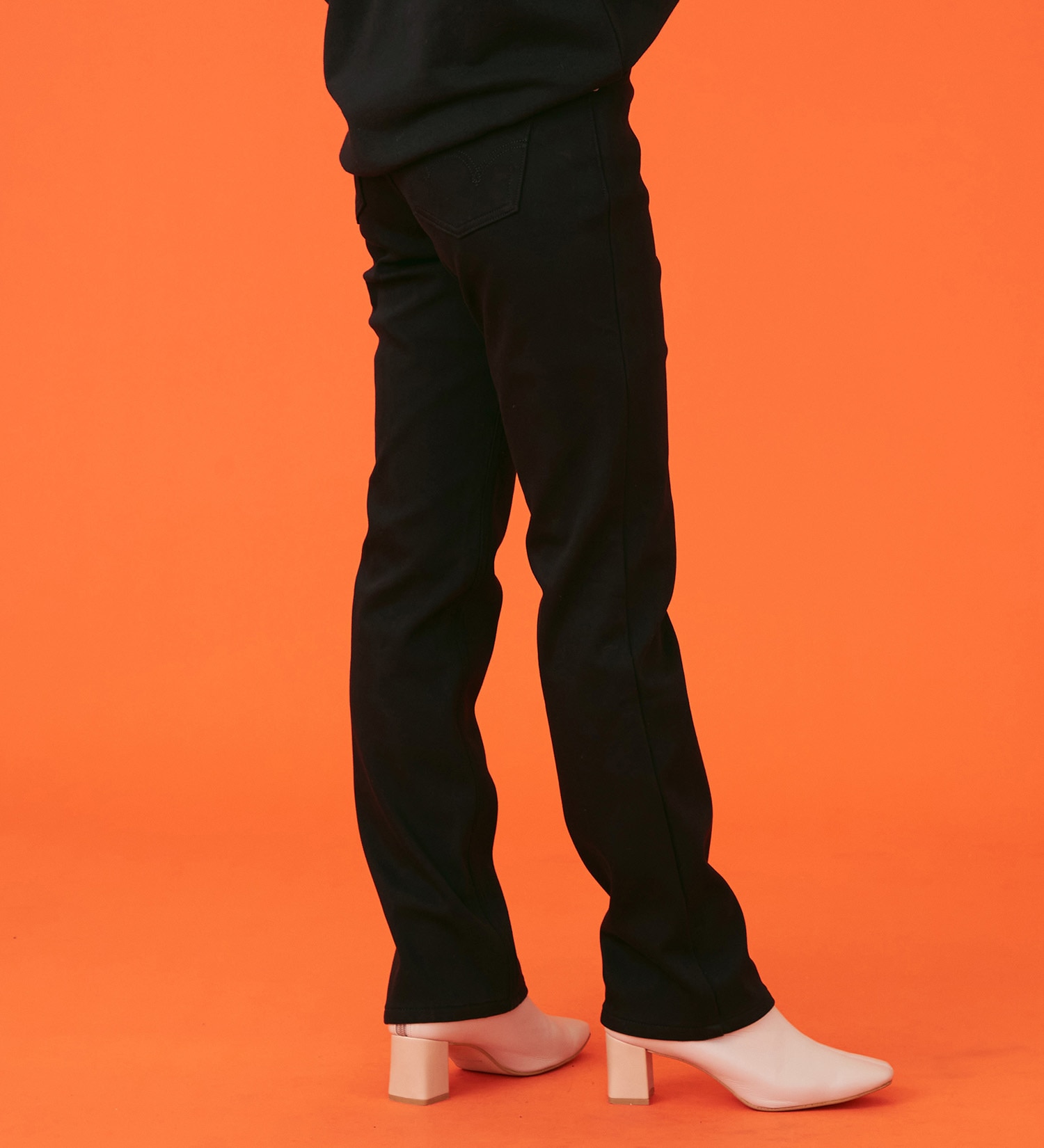 EDWIN(エドウイン)の【暖】BODY FIRE ストレートデニムパンツ【アウトレット店舗・WEB限定】|パンツ/デニム / ジーンズパンツ/レディース|ブラック