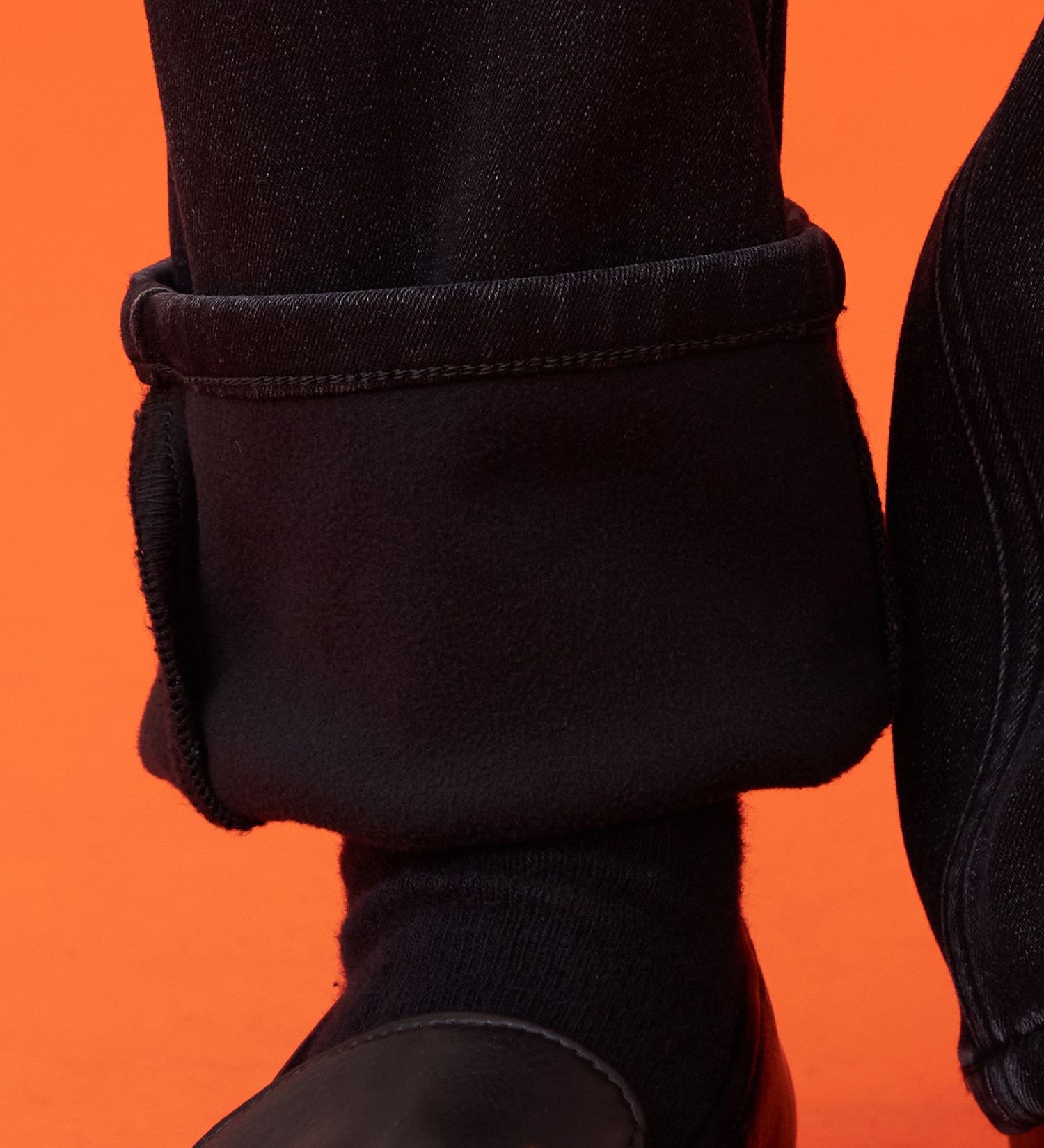 EDWIN(エドウイン)の【暖】BODY FIRE ストレートデニムパンツ【アウトレット店舗・WEB限定】|パンツ/デニム / ジーンズパンツ/レディース|ブラックデニム