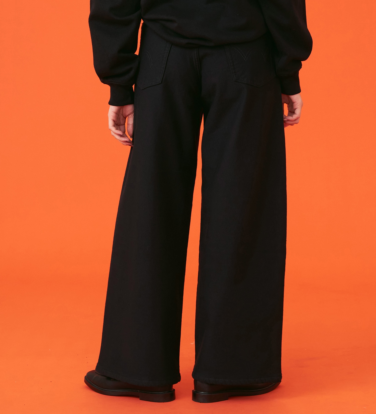 EDWIN(エドウイン)の【暖】BODY FIRE ワイドデニムパンツ【アウトレット店舗・WEB限定】|パンツ/デニム / ジーンズパンツ/レディース|ブラック