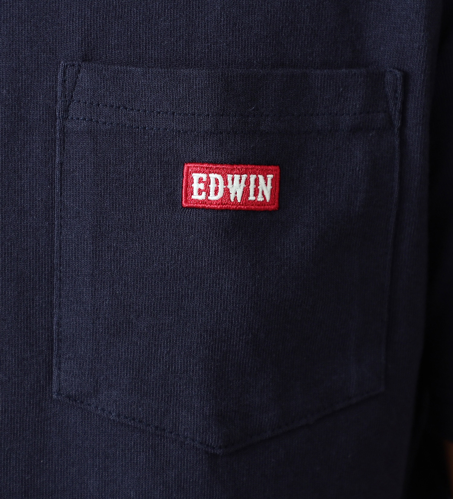 EDWIN(エドウイン)のポケットボックスロゴ半袖Tシャツ【アウトレット店舗・WEB限定】|トップス/Tシャツ/カットソー/メンズ|ネイビー