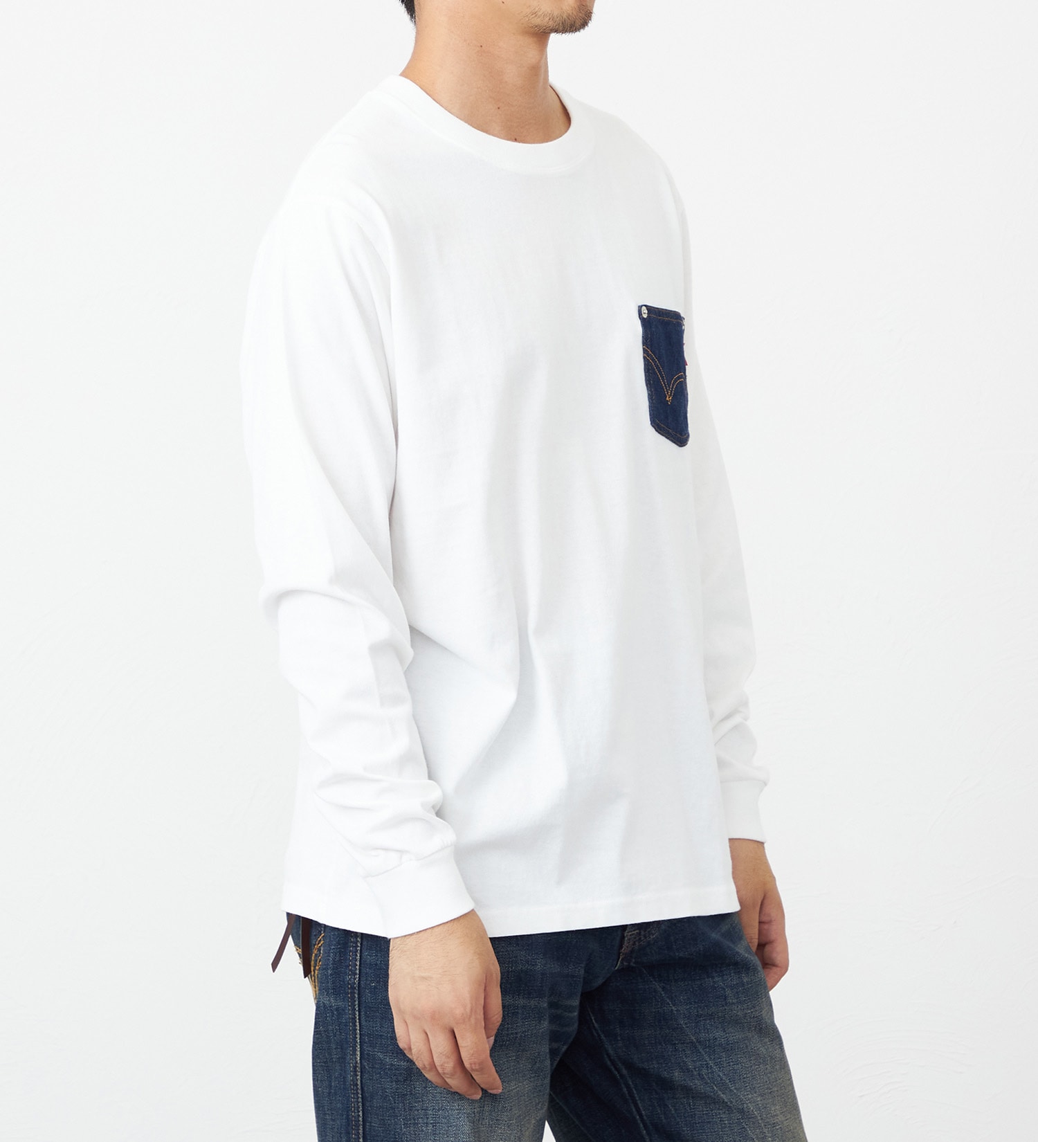 EDWIN(エドウイン)のデニムポケット長袖Tシャツ【アウトレット店舗・WEB限定】|トップス/Tシャツ/カットソー/メンズ|ホワイト