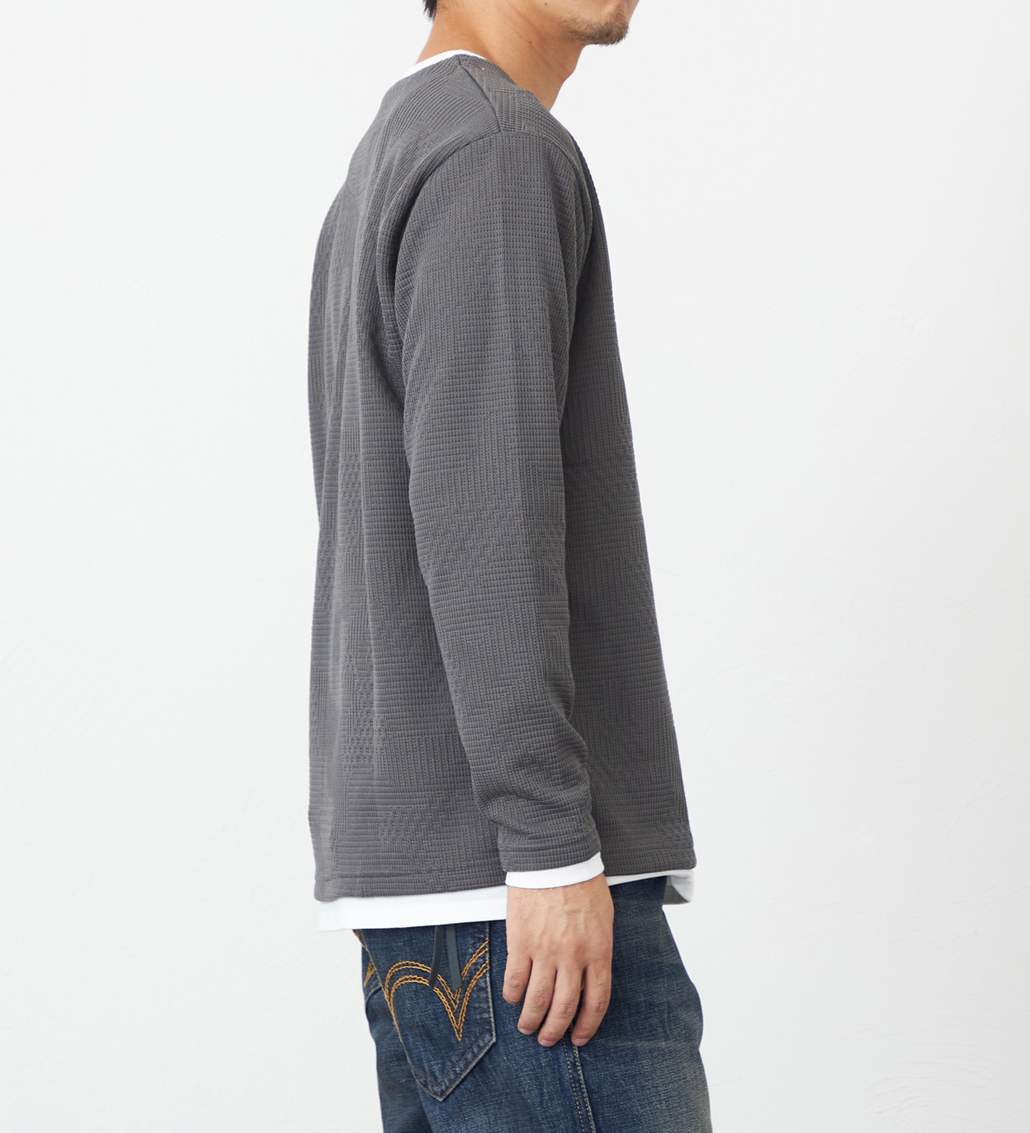 EDWIN(エドウイン)のフェイクレイヤード長袖Tシャツ【アウトレット店舗・WEB限定】|トップス/Tシャツ/カットソー/メンズ|グレー