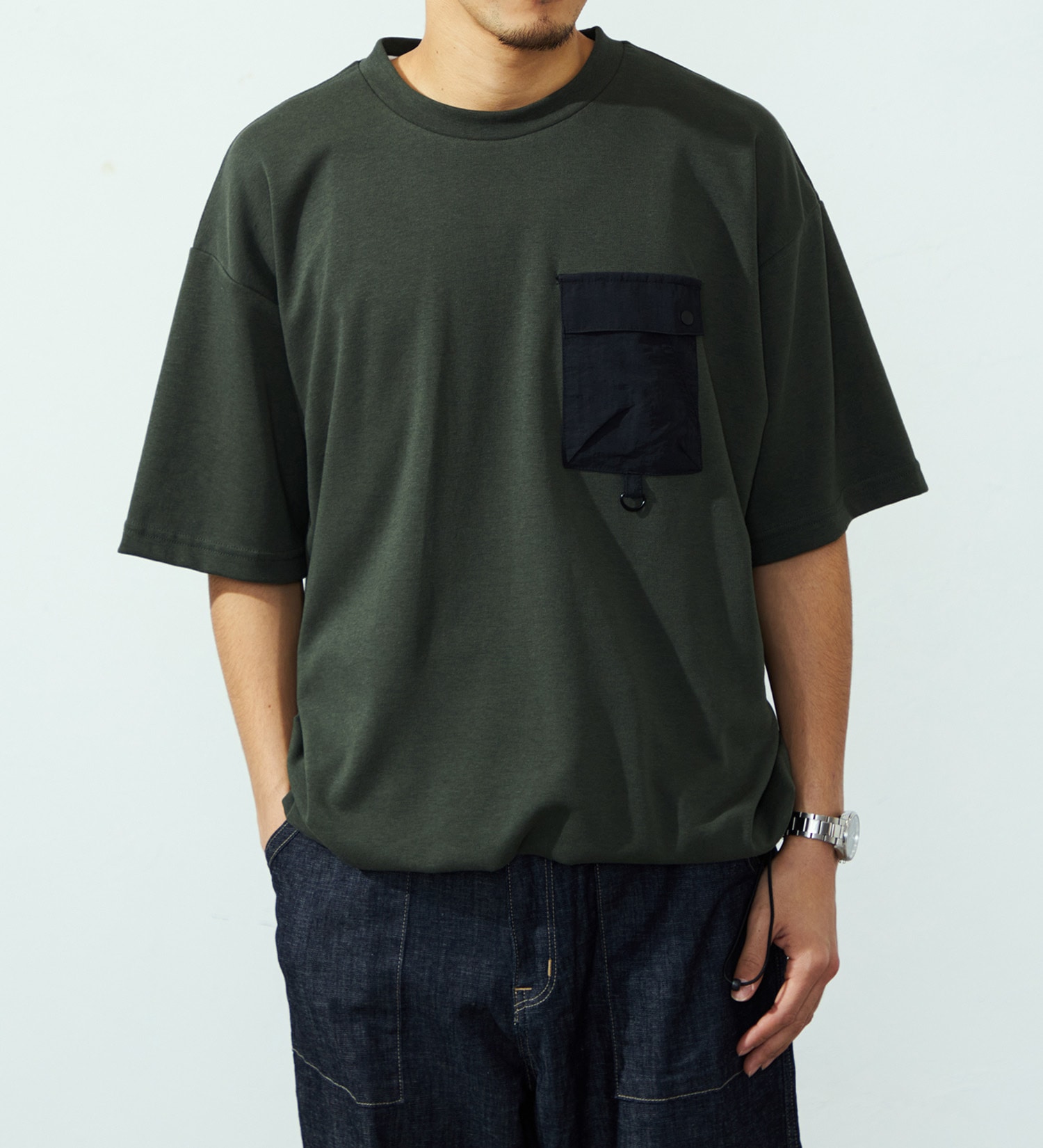 EDWIN(エドウイン)のドローストリングポケットTシャツ【アウトレット店舗・WEB限定】|トップス/Tシャツ/カットソー/メンズ|カーキ