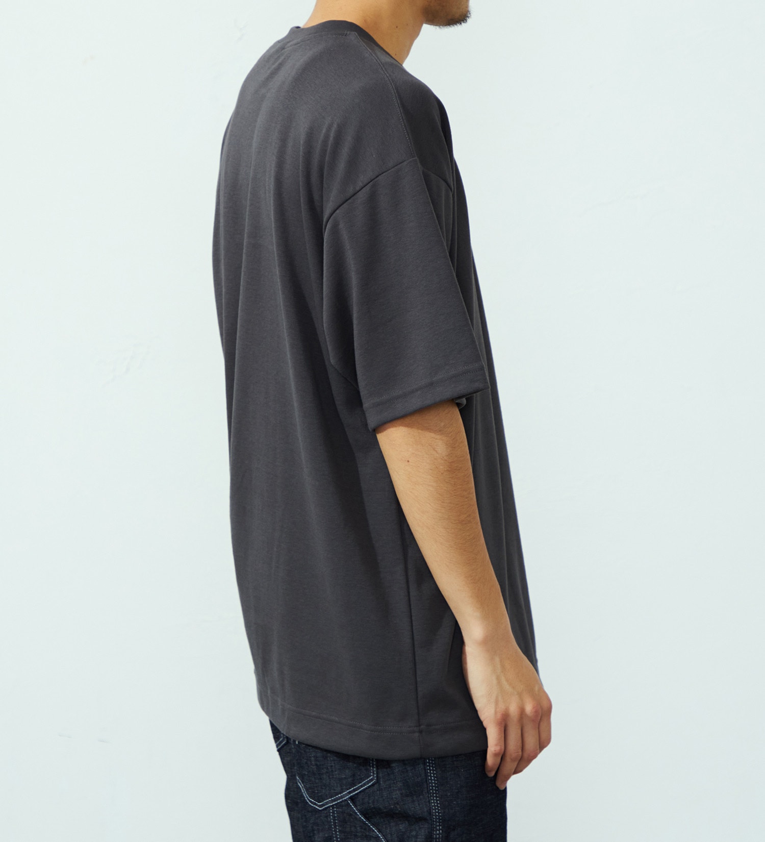 EDWIN(エドウイン)のドローストリングポケットTシャツ【アウトレット店舗・WEB限定】|トップス/Tシャツ/カットソー/メンズ|チャコール