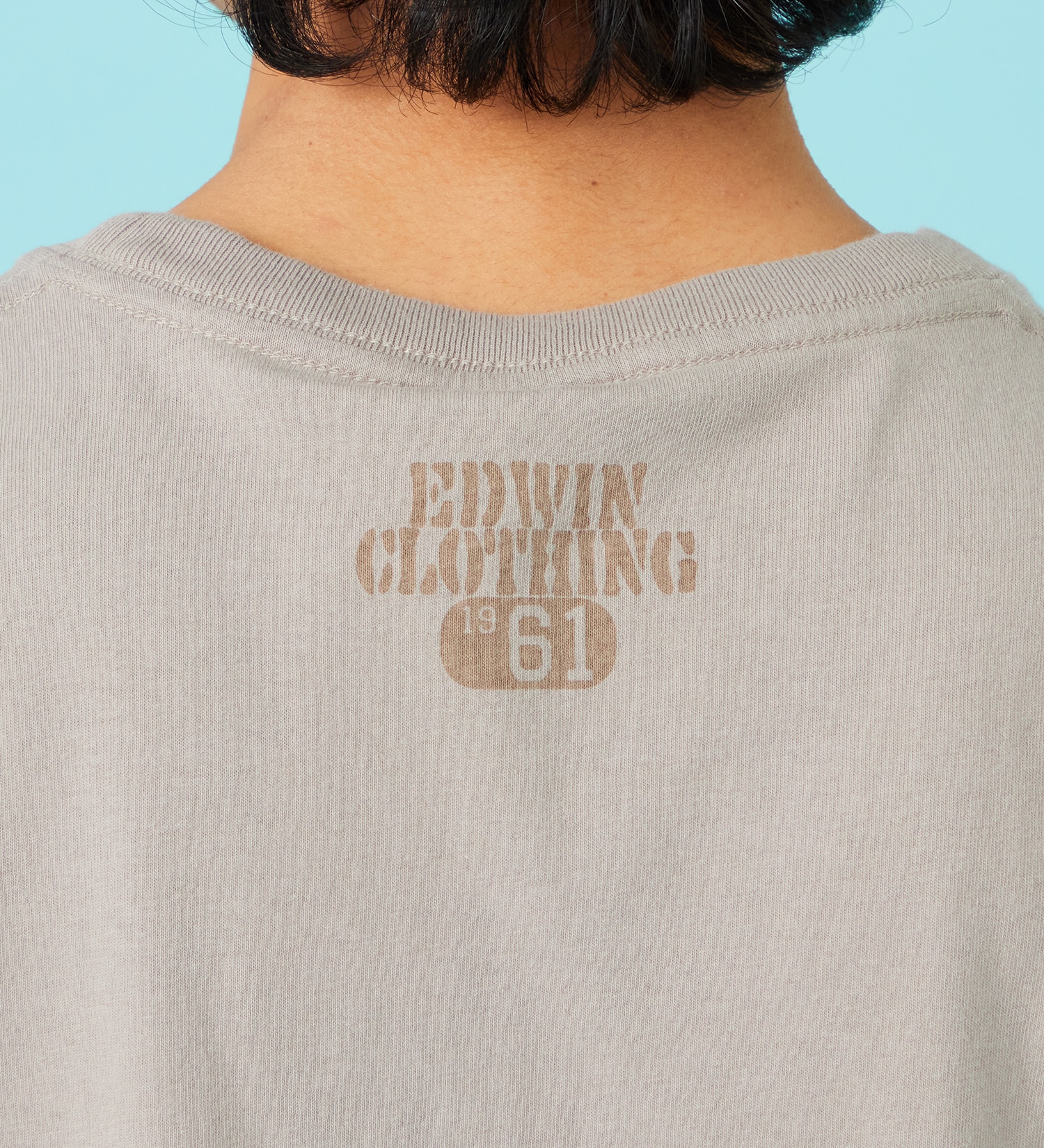 EDWIN(エドウイン)の刺繍 半袖Tシャツ【アウトレット店舗・WEB限定商品】|トップス/Tシャツ/カットソー/メンズ|グレー