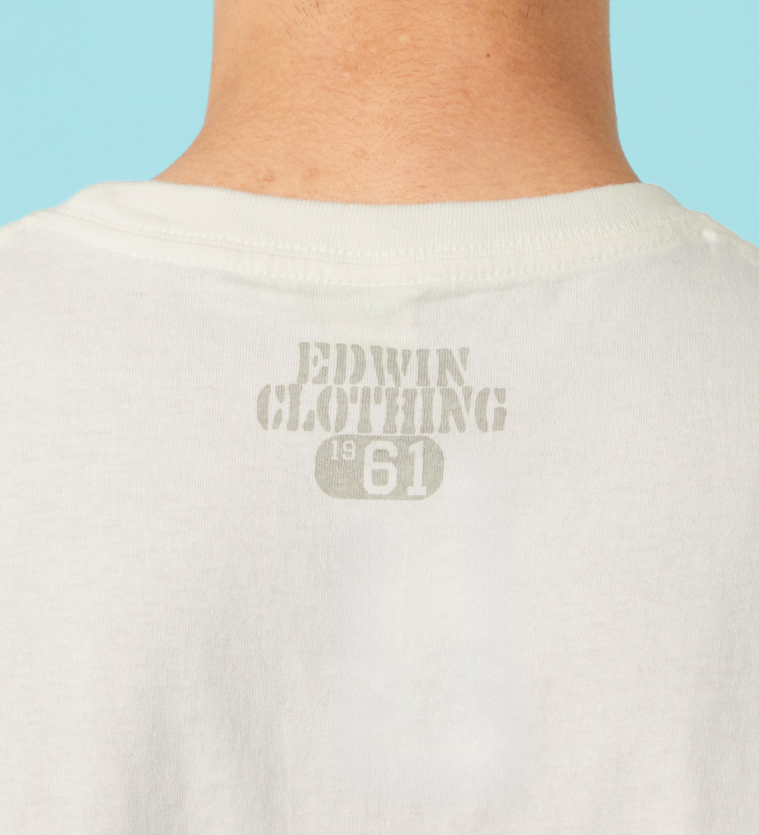 EDWIN(エドウイン)の刺繍 半袖Tシャツ【アウトレット店舗・WEB限定商品】|トップス/Tシャツ/カットソー/メンズ|アイボリー