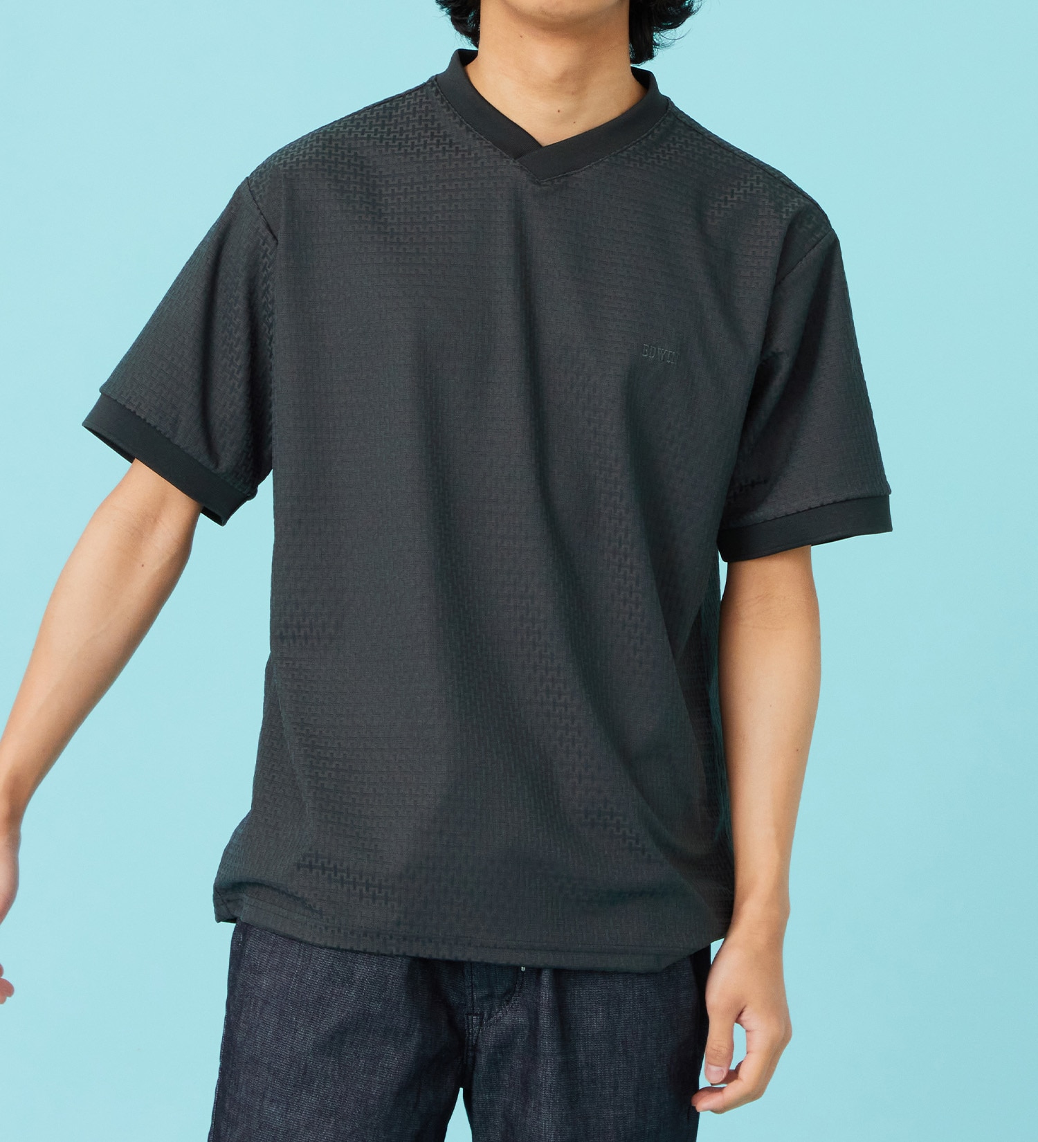 EDWIN(エドウイン)のジャガード VネックTシャツ【アウトレット店舗・WEB限定商品】|トップス/Tシャツ/カットソー/メンズ|ダークグレー