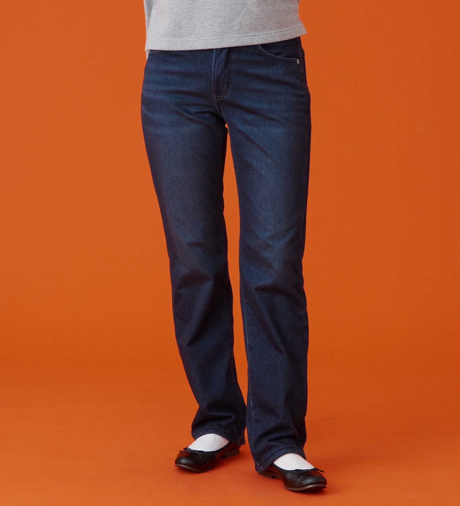 EDWIN(エドウイン)の【予約P】EDWIN LADIES BODY FIREジャージーズ デッドエアー『3層構造+空気層であったかい。』 ストレートデニムパンツ【冬用/暖/ストレッチ/裏起毛/防風】|パンツ/パンツ/レディース|中色ブルー