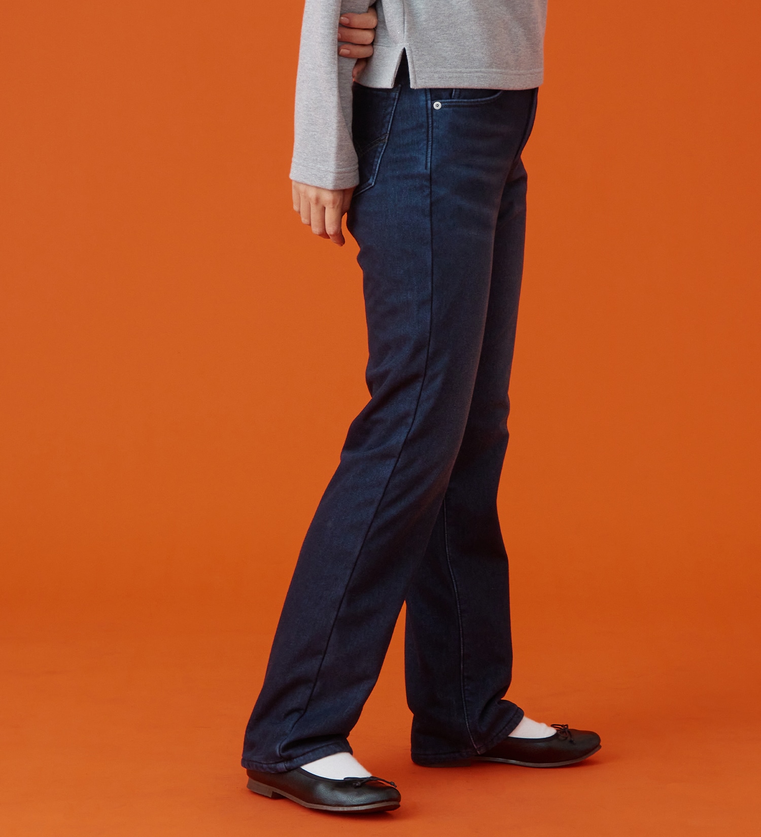 EDWIN(エドウイン)の【予約P】EDWIN LADIES BODY FIREジャージーズ デッドエアー『3層構造+空気層であったかい。』 ストレートデニムパンツ【冬用/暖/ストレッチ/裏起毛/防風】|パンツ/パンツ/レディース|中色ブルー