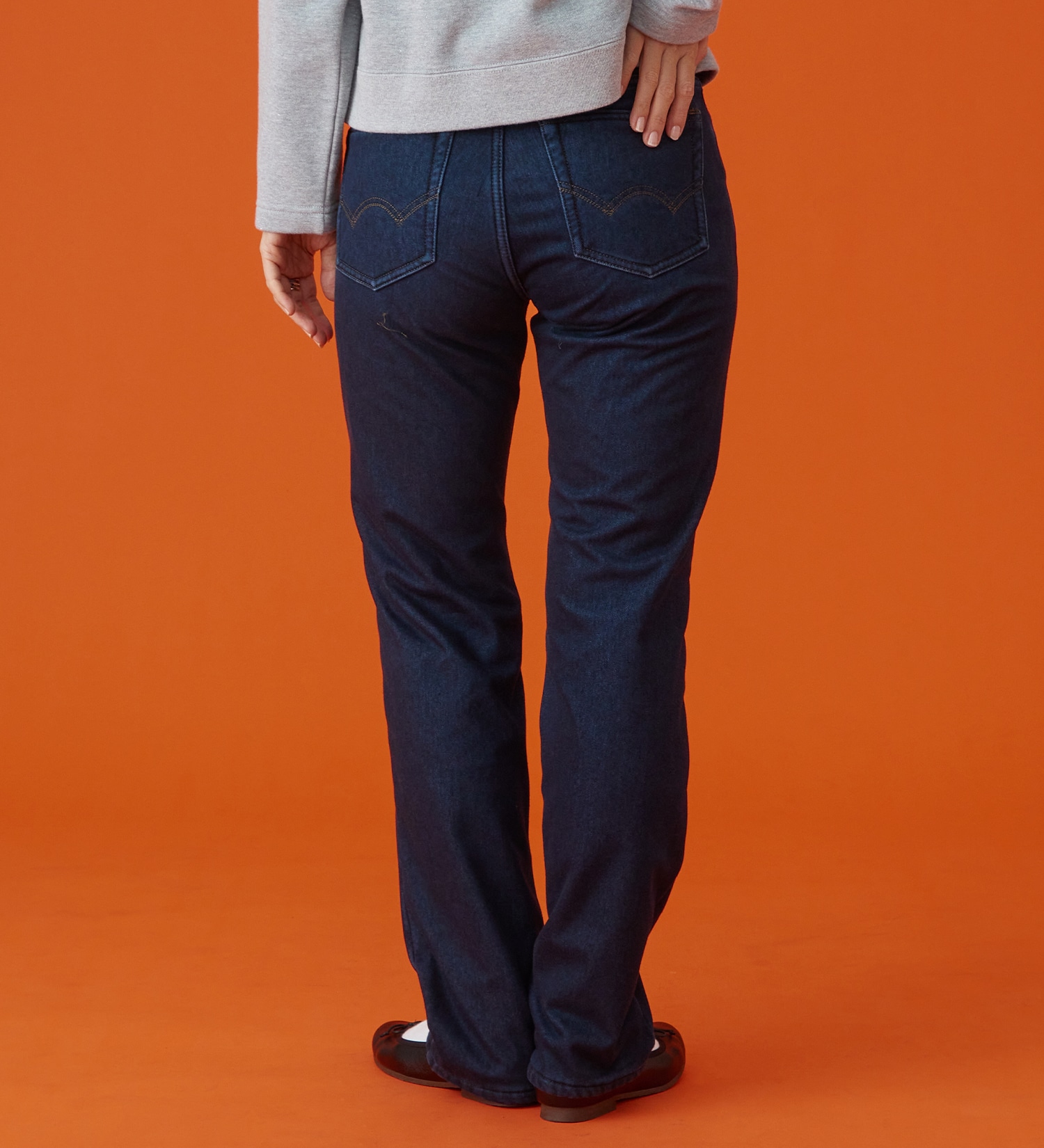 EDWIN(エドウイン)の【予約P】EDWIN LADIES BODY FIREジャージーズ デッドエアー『3層構造+空気層であったかい。』 ストレートデニムパンツ【冬用/暖/ストレッチ/裏起毛/防風】|パンツ/パンツ/レディース|中色ブルー