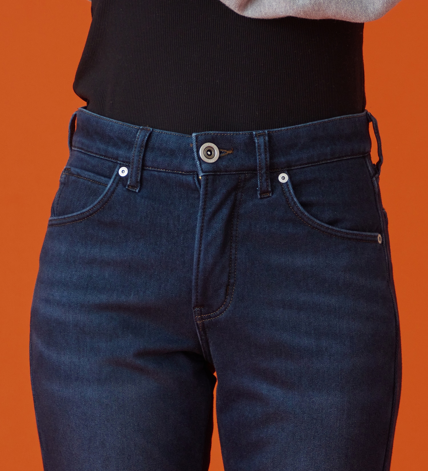EDWIN(エドウイン)の【予約P】EDWIN LADIES BODY FIREジャージーズ デッドエアー『3層構造+空気層であったかい。』 ストレートデニムパンツ【冬用/暖/ストレッチ/裏起毛/防風】|パンツ/パンツ/レディース|中色ブルー
