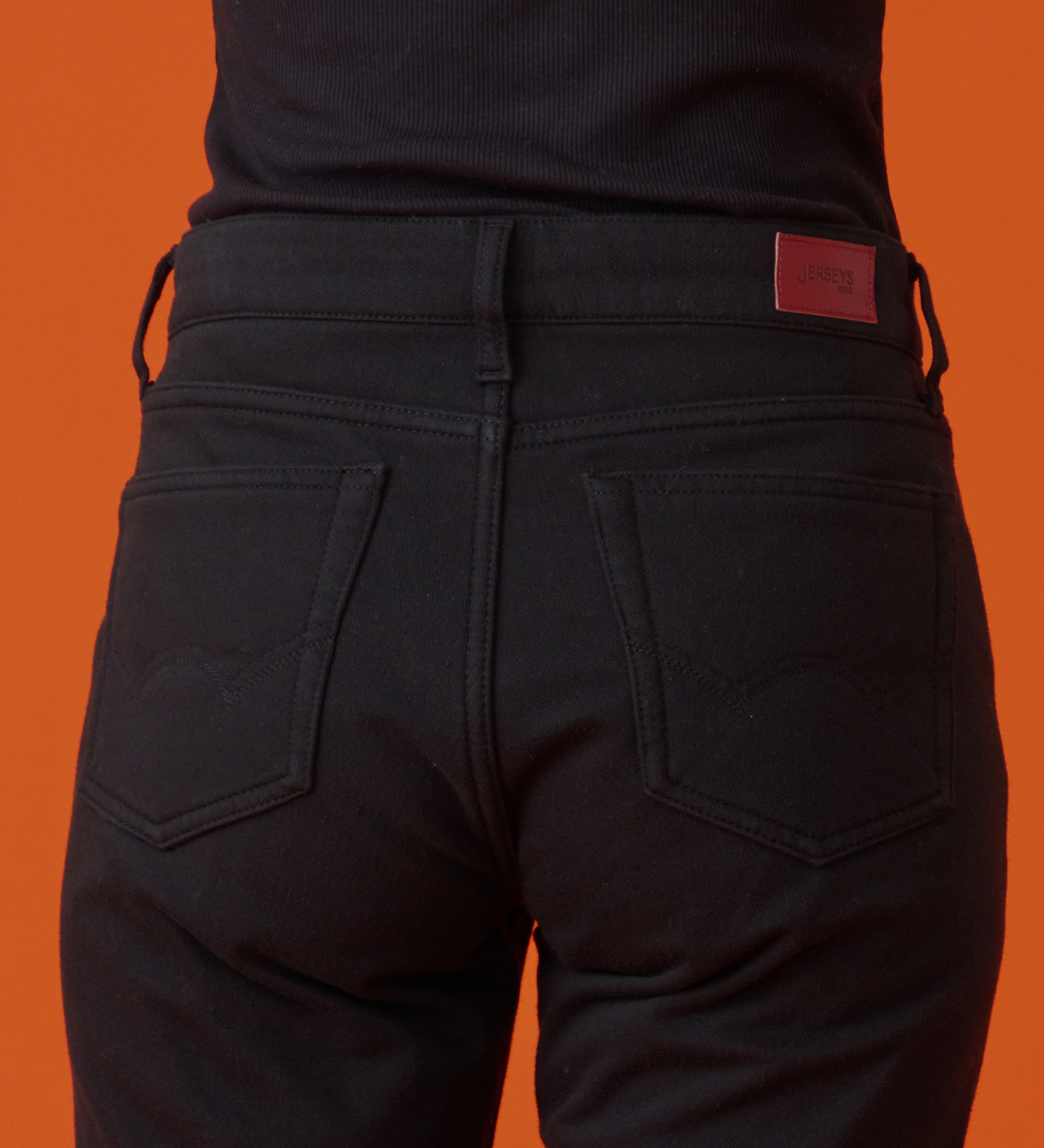 EDWIN(エドウイン)の【予約P】EDWIN LADIES BODY FIREジャージーズ デッドエアー『3層構造+空気層であったかい。』 ストレートデニムパンツ【冬用/暖/ストレッチ/裏起毛/防風】|パンツ/パンツ/レディース|ブラック