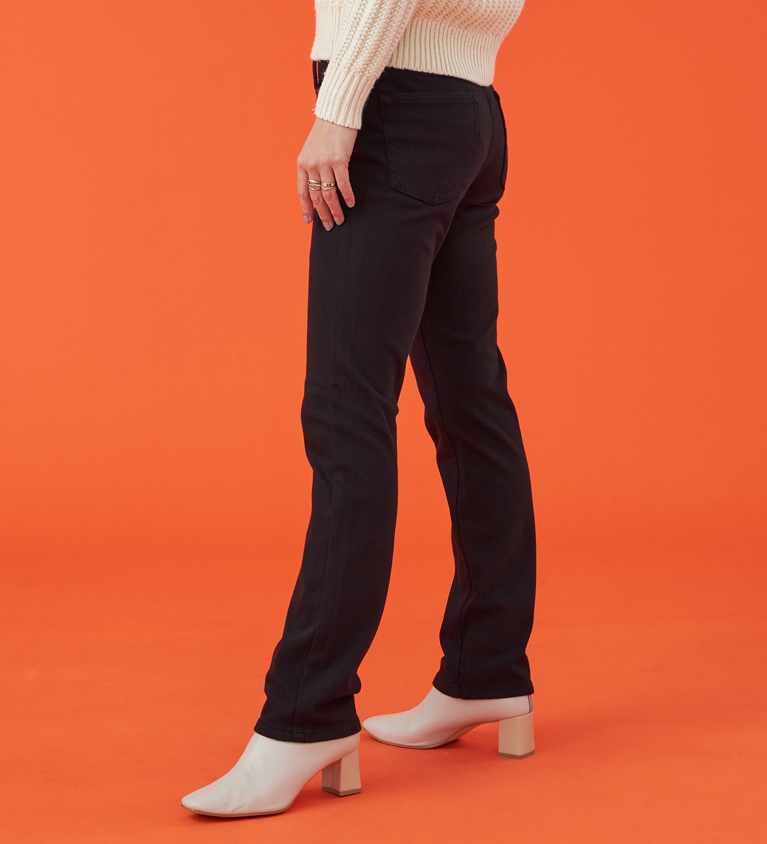 EDWIN(エドウイン)の【試着対象】【裾上げ無料】EDWIN LADIES 『裏起毛であったかい。』BODY FIREジャージーズスリムストレートデニムパンツ【エントリーモデル】【暖】|パンツ/パンツ/レディース|ブラック