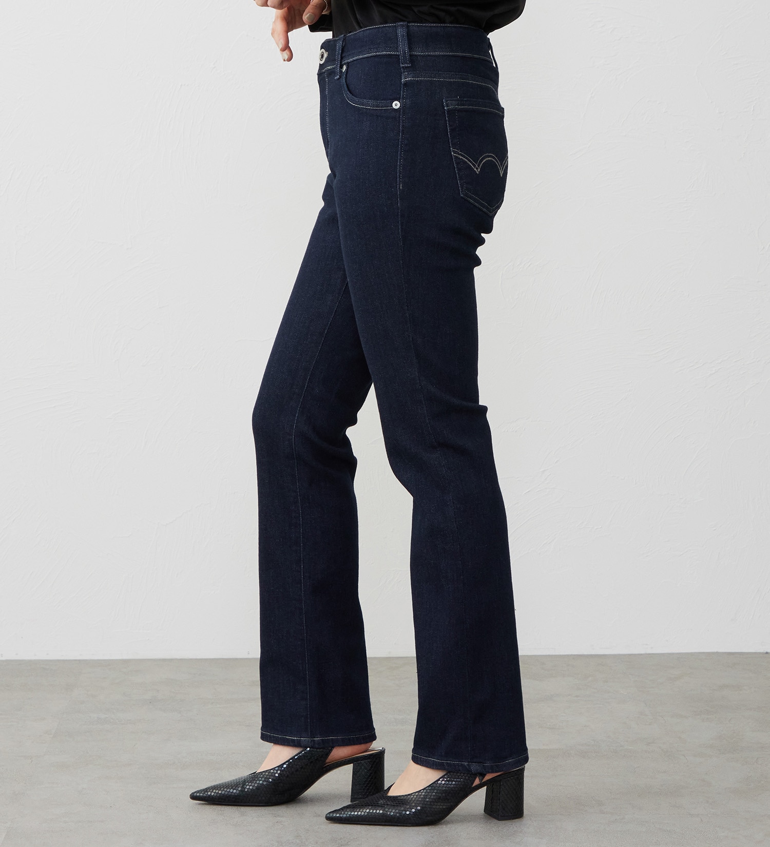 EDWIN(エドウイン)の【試着対象】ジャージーズ プレミアム ストレート デニムパンツ ジーンズ ストレッチ|パンツ/デニム / ジーンズパンツ/レディース|インディゴブルー