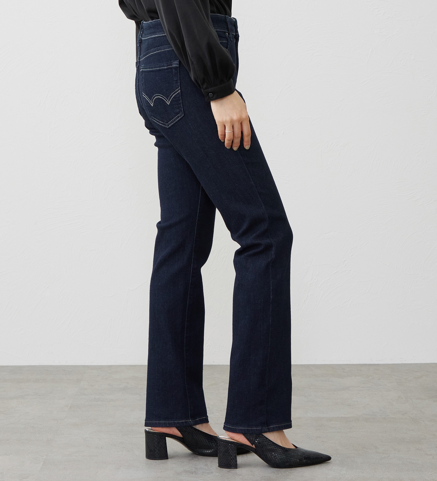 EDWIN(エドウイン)の【試着対象】ジャージーズ プレミアム ストレート デニムパンツ ジーンズ ストレッチ|パンツ/デニム / ジーンズパンツ/レディース|インディゴブルー