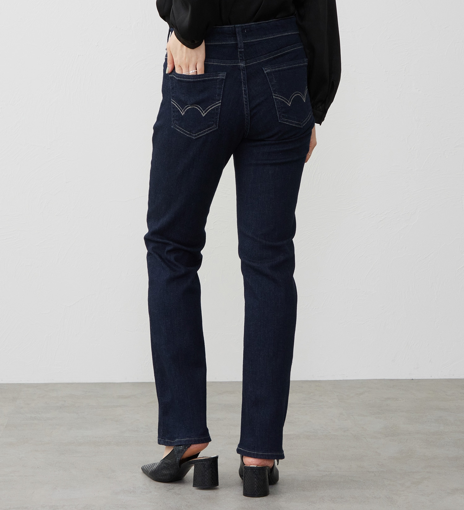 EDWIN(エドウイン)の【試着対象】ジャージーズ プレミアム ストレート デニムパンツ ジーンズ ストレッチ|パンツ/デニム / ジーンズパンツ/レディース|インディゴブルー