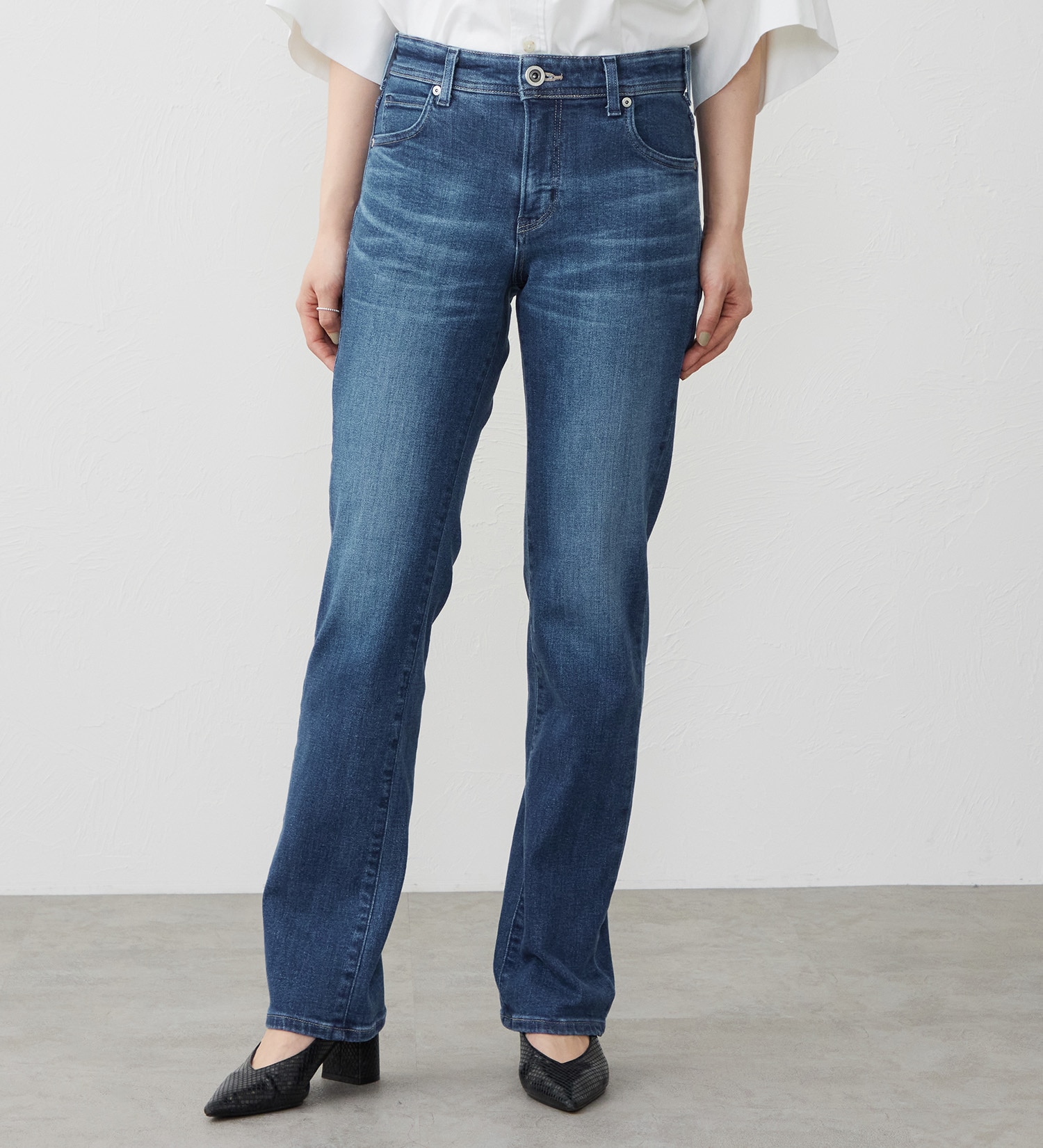 EDWIN(エドウイン)の【試着対象】ジャージーズ プレミアム ストレート デニムパンツ ジーンズ ストレッチ|パンツ/デニム / ジーンズパンツ/レディース|淡色ブルー