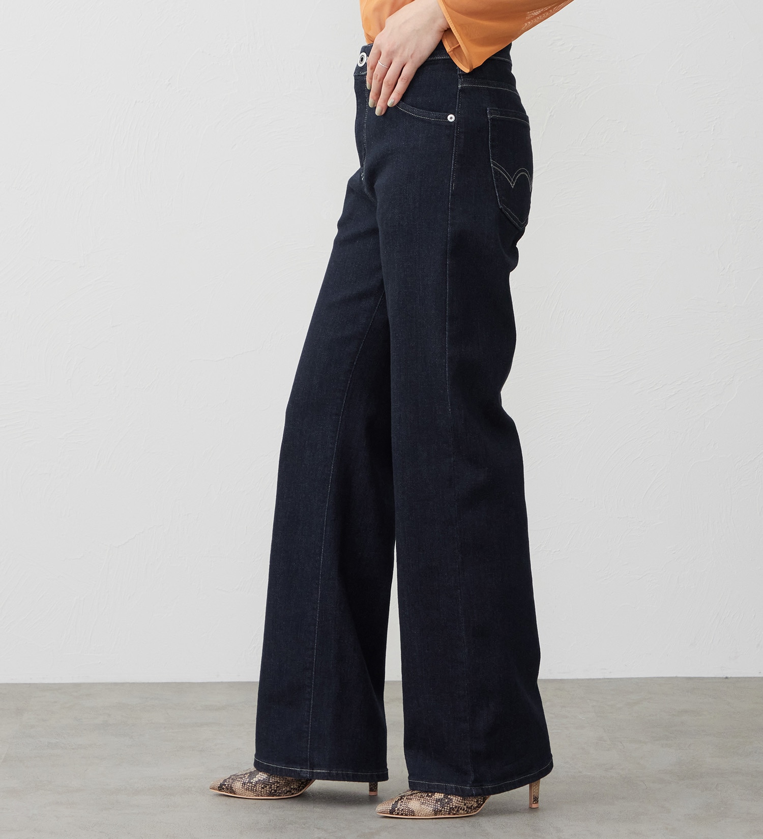 EDWIN(エドウイン)の【試着対象】ジャージーズ プレミアム ワイド デニムパンツ ジーンズ ストレッチ|パンツ/デニム / ジーンズパンツ/レディース|インディゴブルー