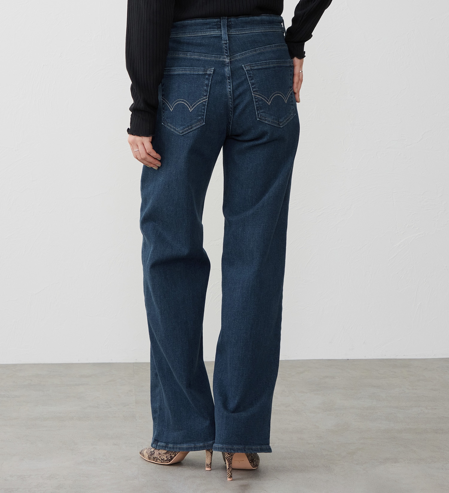 EDWIN(エドウイン)の【試着対象】ジャージーズ プレミアム ワイド デニムパンツ ジーンズ ストレッチ|パンツ/デニム / ジーンズパンツ/レディース|中色ブルー