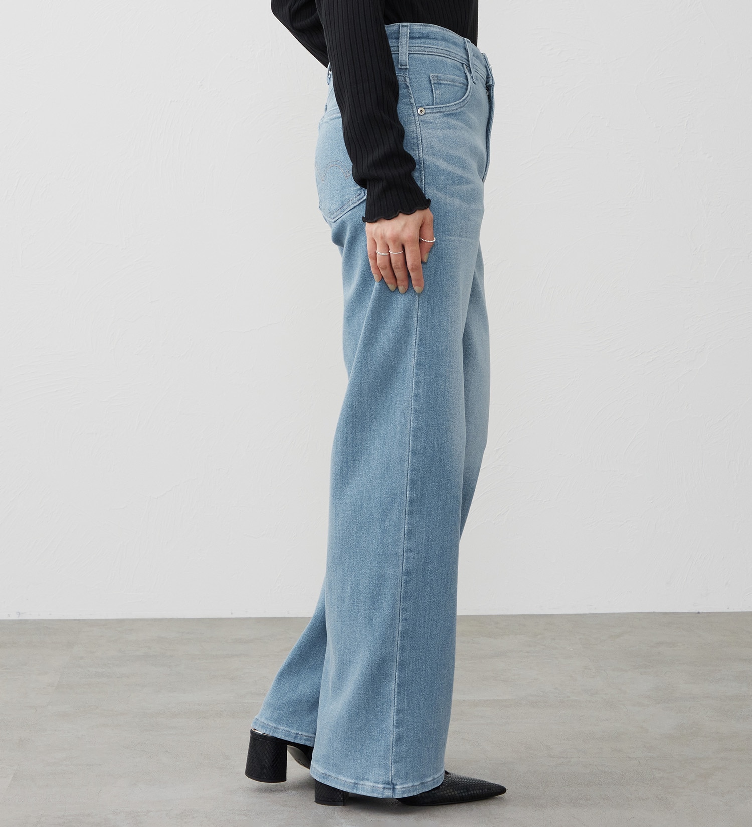 EDWIN(エドウイン)の【試着対象】ジャージーズ プレミアム ワイド デニムパンツ ジーンズ ストレッチ|パンツ/デニム / ジーンズパンツ/レディース|淡色ブルー