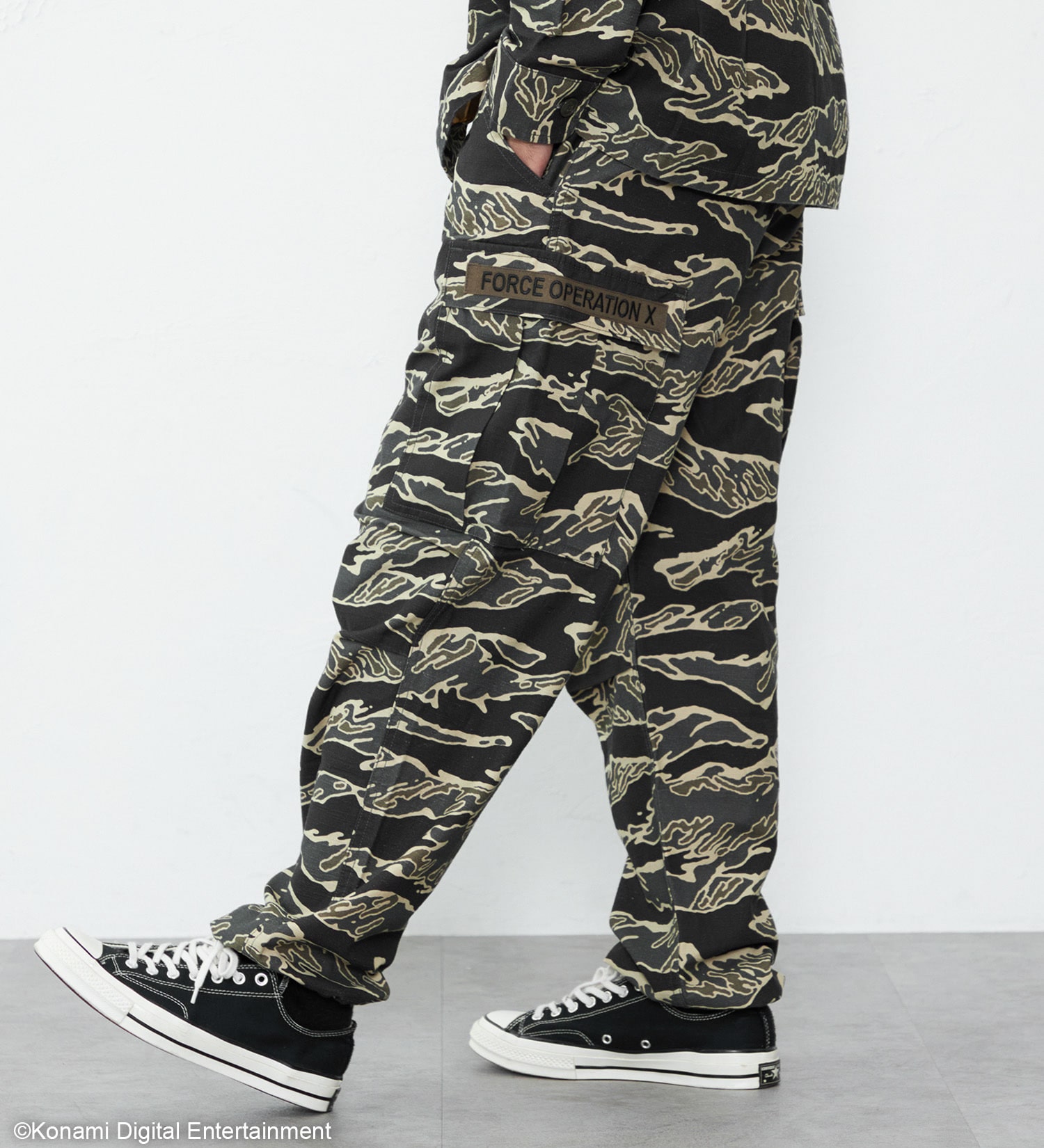 EDWIN(エドウイン)の【予約】【METAL GEAR SOLID Δ × EDWIN】TIGER STRIPE CARGO PANTS|パンツ/カーゴパンツ/メンズ|アーミー
