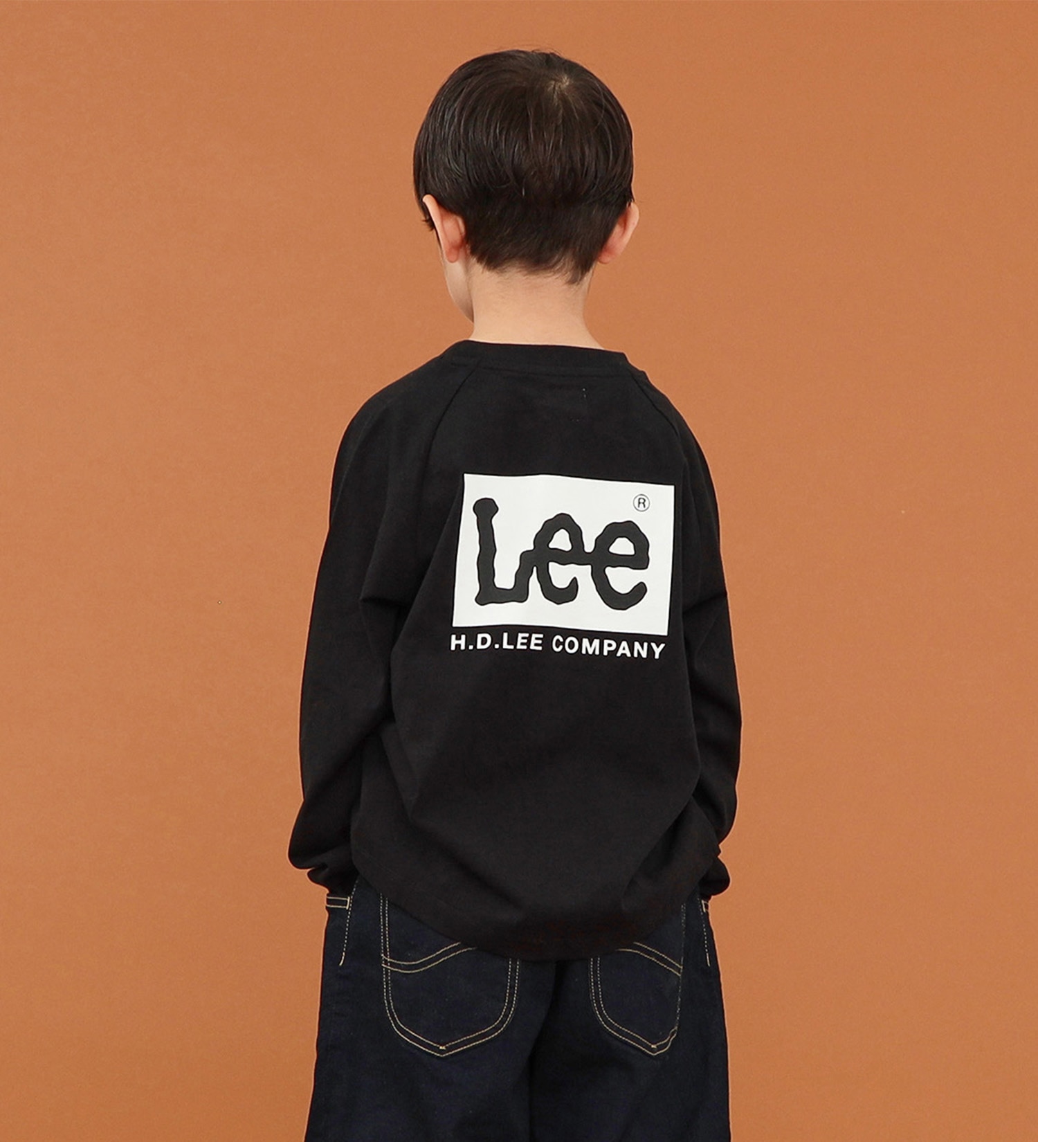 Lee(リー)の【BLACKFRIDAY】【110-150cm】キッズ Lee バックプリント長袖ラグランTシャツ|トップス/Tシャツ/カットソー/キッズ|ブラック