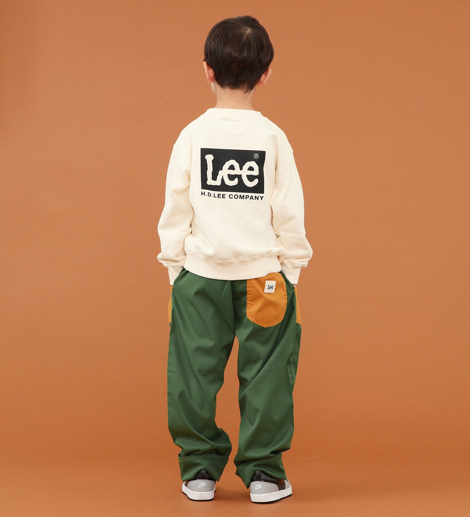 Lee(リー)の【110-150cm】【親子】キッズ Leeバックプリントスエット|トップス/スウェット/キッズ|オフホワイト