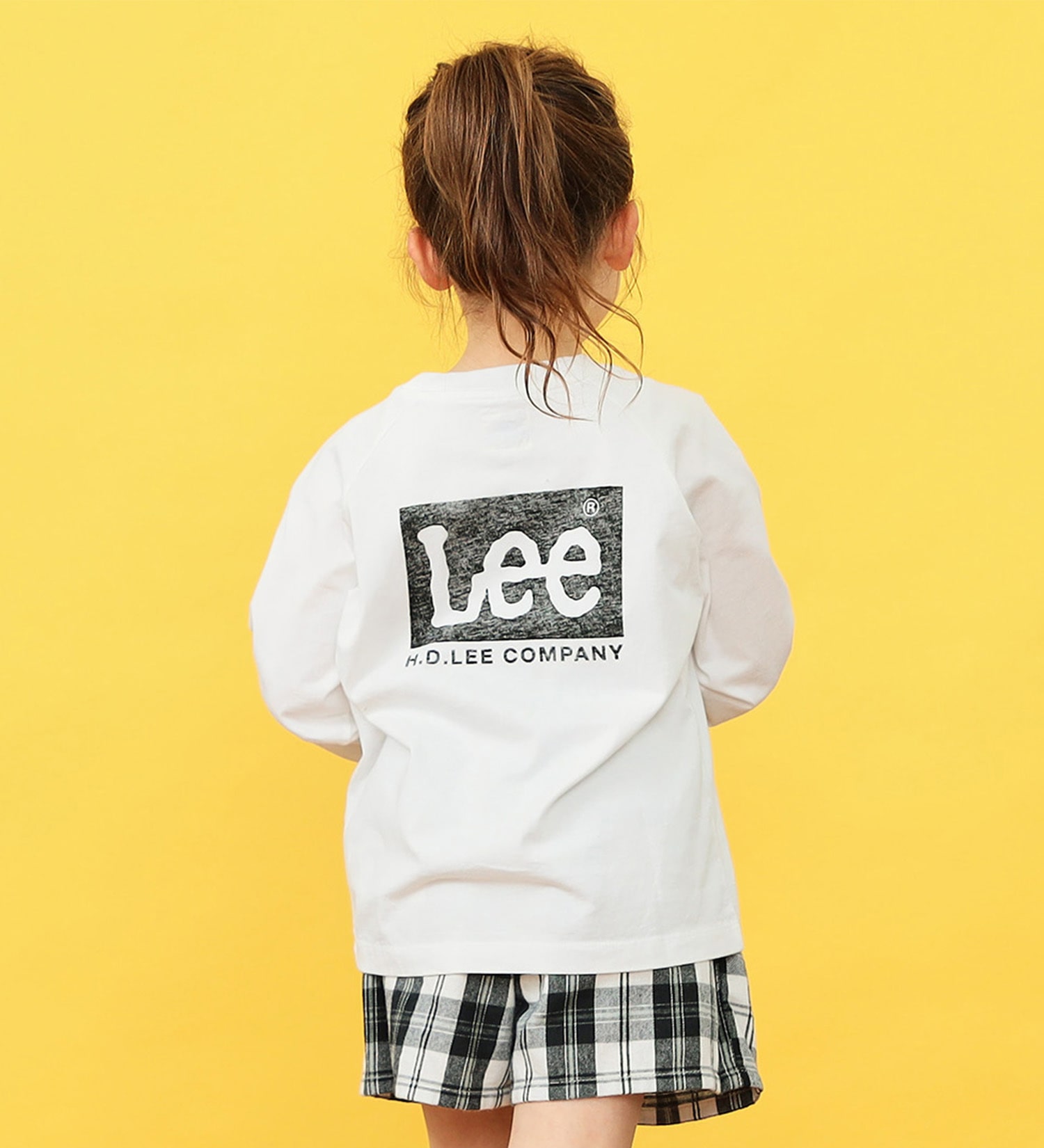 Lee(リー)の【110-150cm】キッズ ロングセラー Leeロゴバックプリント長袖Tシャツ|トップス/Tシャツ/カットソー/キッズ|ホワイト