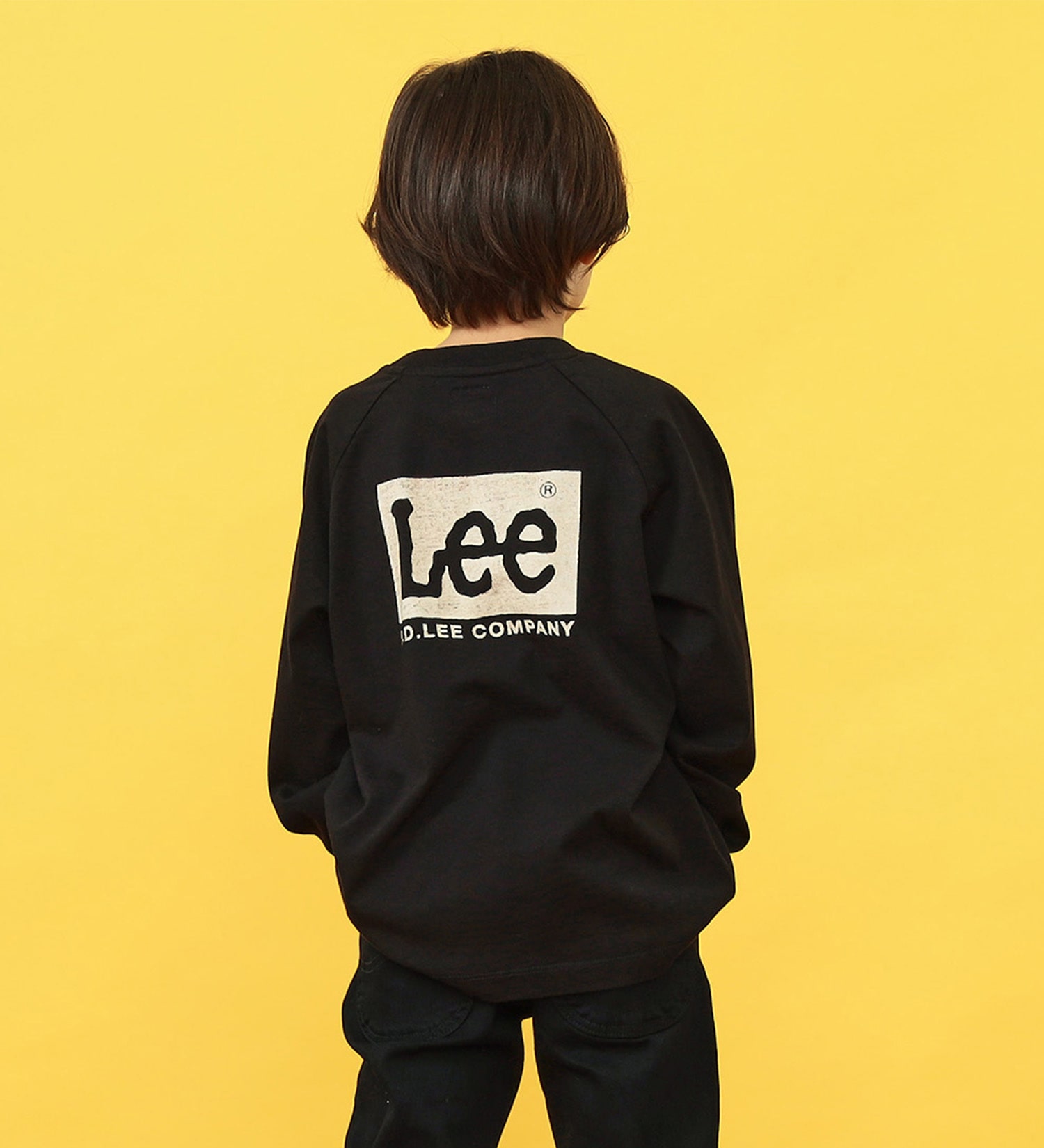 Lee(リー)の【110-150cm】キッズ ロングセラー Leeロゴバックプリント長袖Tシャツ|トップス/Tシャツ/カットソー/キッズ|ブラック