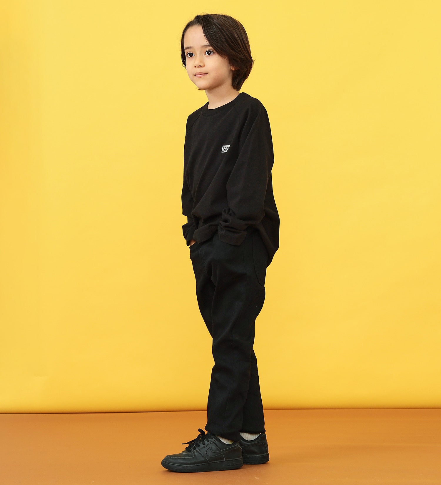 Lee(リー)の【110-150cm】キッズ ロングセラー Leeロゴバックプリント長袖Tシャツ|トップス/Tシャツ/カットソー/キッズ|ブラック