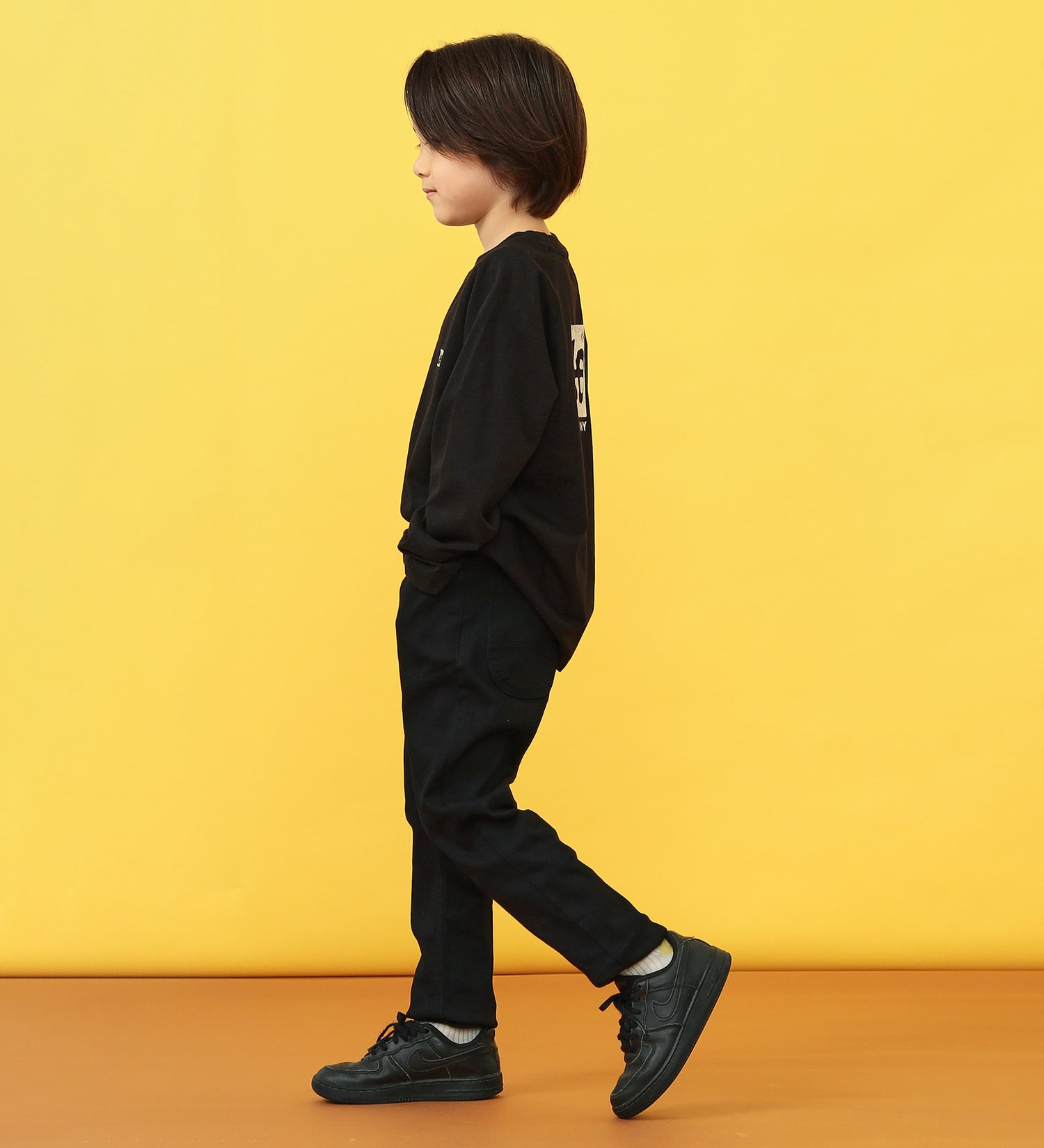 Lee(リー)の【110-150cm】キッズ ロングセラー Leeロゴバックプリント長袖Tシャツ|トップス/Tシャツ/カットソー/キッズ|ブラック