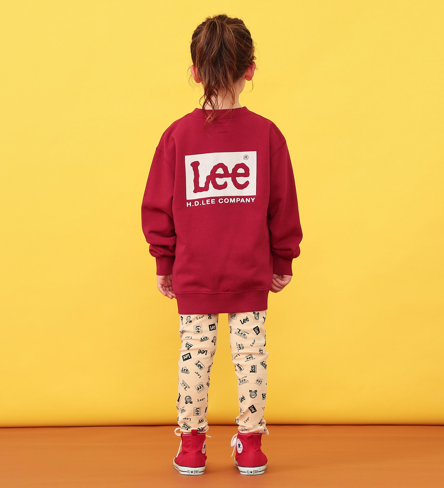 Lee(リー)の【110-150cm】【親子リンク】キッズ Leeロゴバックプリントスウェット|トップス/スウェット/キッズ|レッド