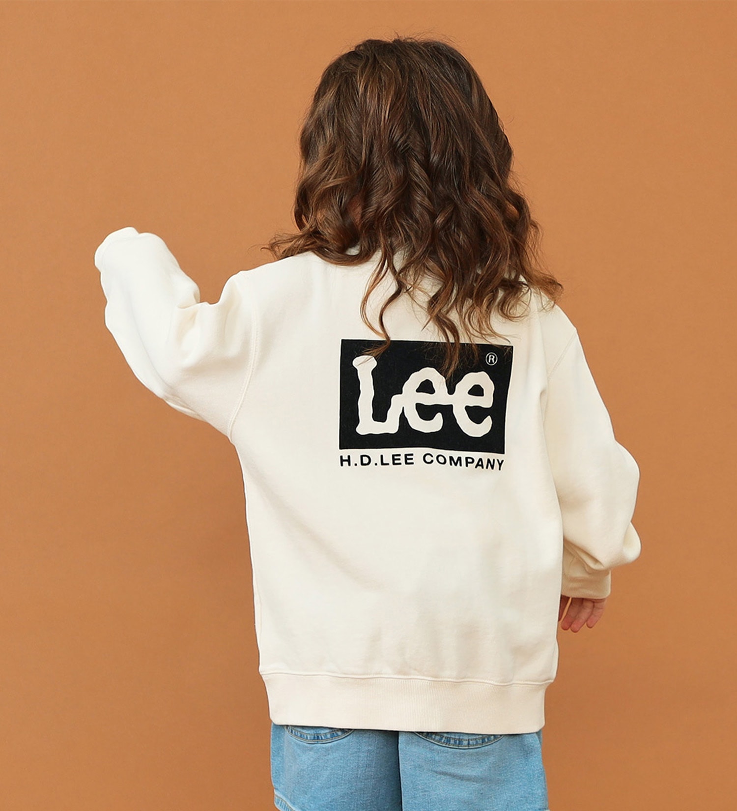 Lee(リー)の【110-150cm】【親子リンク】キッズ Leeロゴバックプリントスウェット|トップス/スウェット/キッズ|ホワイト