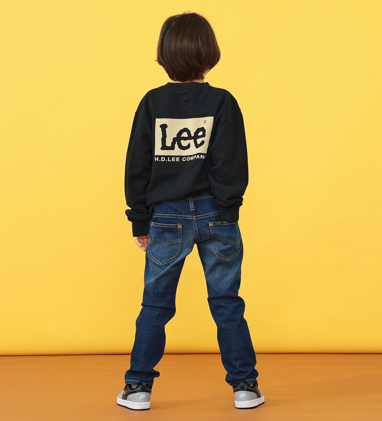 Lee(リー)の【110-150cm】【親子リンク】キッズ Leeロゴバックプリントスウェット|トップス/スウェット/キッズ|ブラック