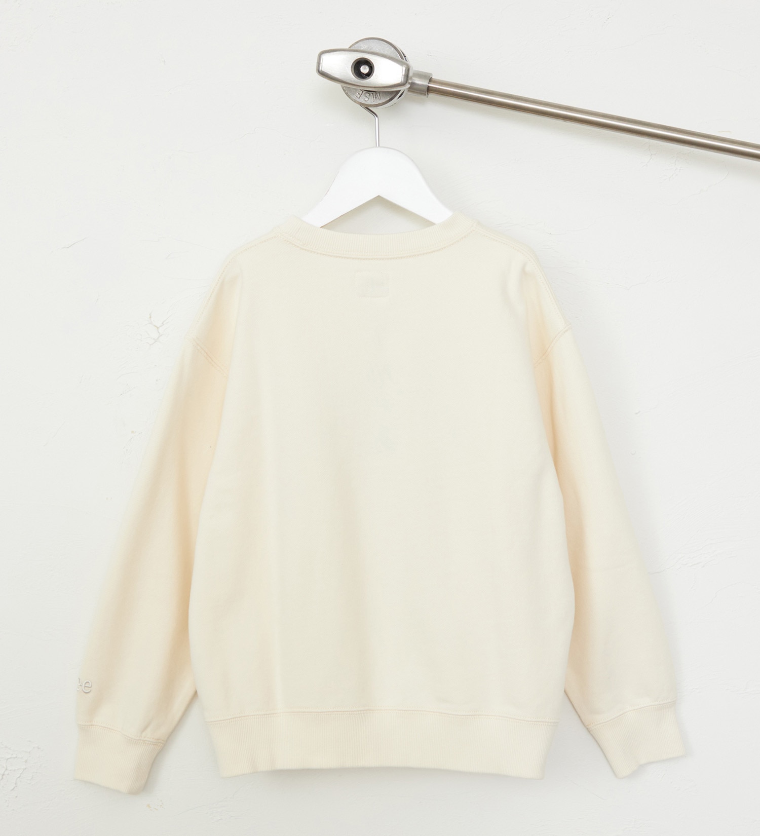 Lee(リー)の【110-150cm】キッズ デニムロゴパッチスウェット|トップス/スウェット/キッズ|オフホワイト
