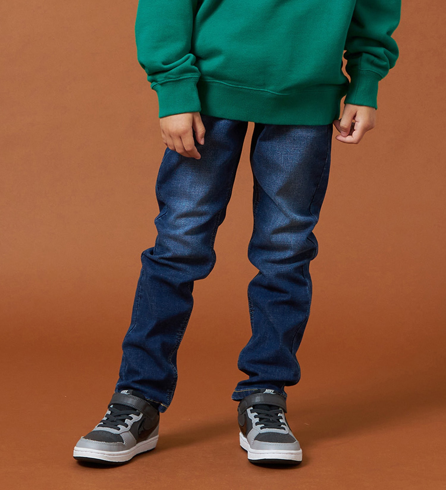 Lee(リー)の【110-160cm】キッズ ストレッチストレートデニムパンツ|パンツ/デニムパンツ/キッズ|中色ブルー