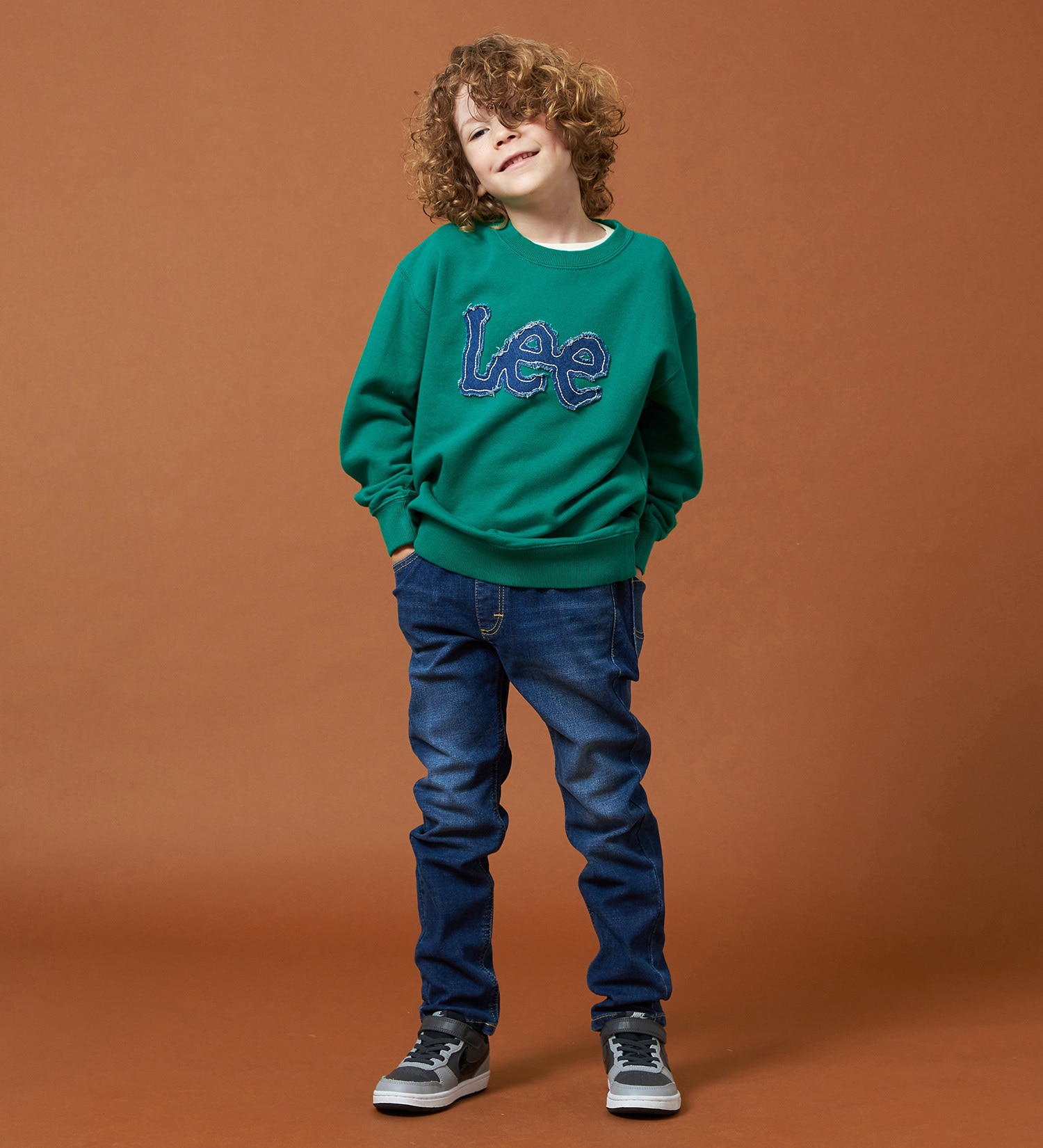 Lee(リー)の【110-160cm】キッズ ストレッチストレートデニムパンツ|パンツ/デニムパンツ/キッズ|中色ブルー