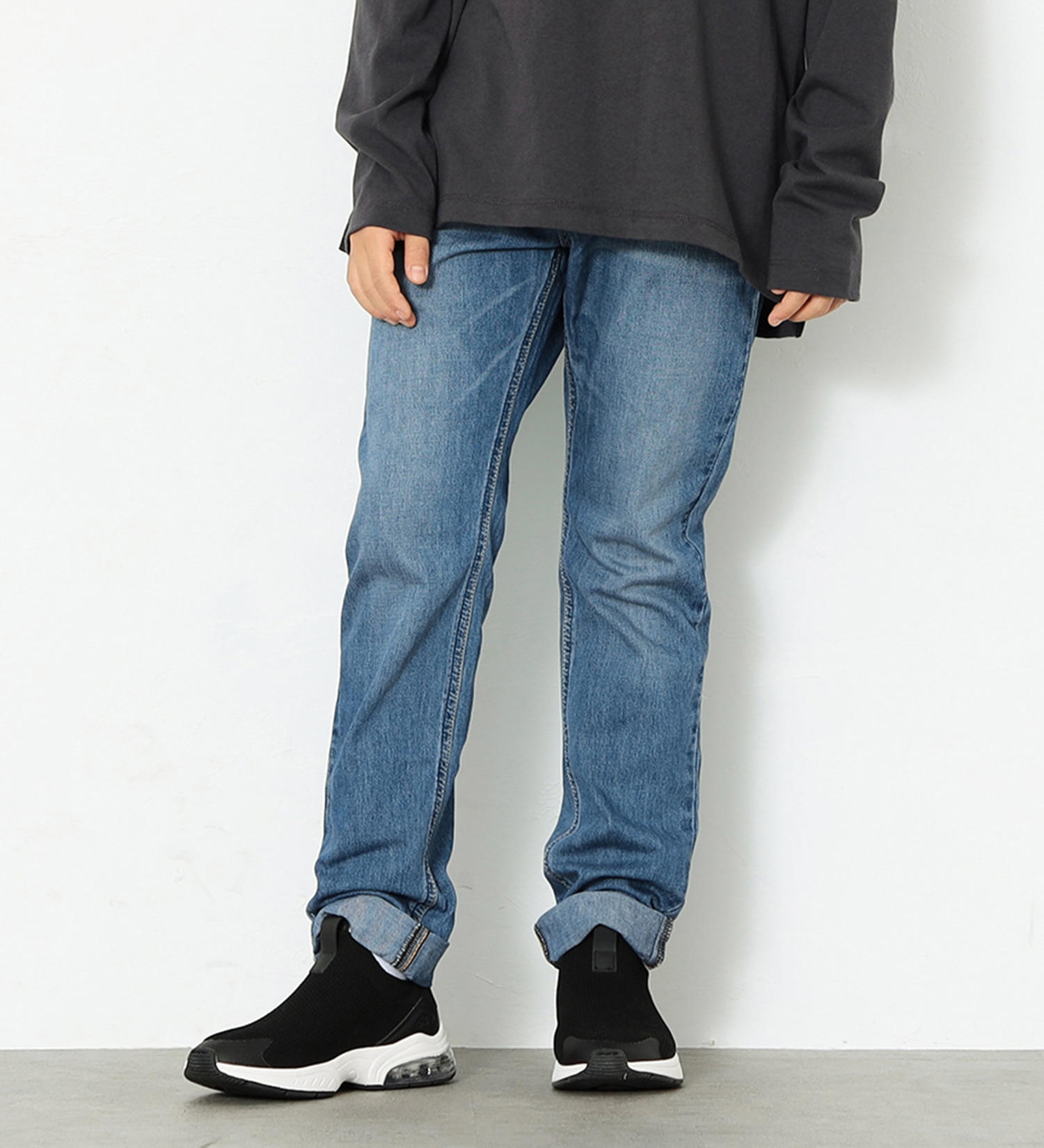 Lee(リー)の【BLACKFRIDAY】【130-160cm】キッズ ベーシック テーパードデニムパンツ|パンツ/デニムパンツ/キッズ|淡色ブルー