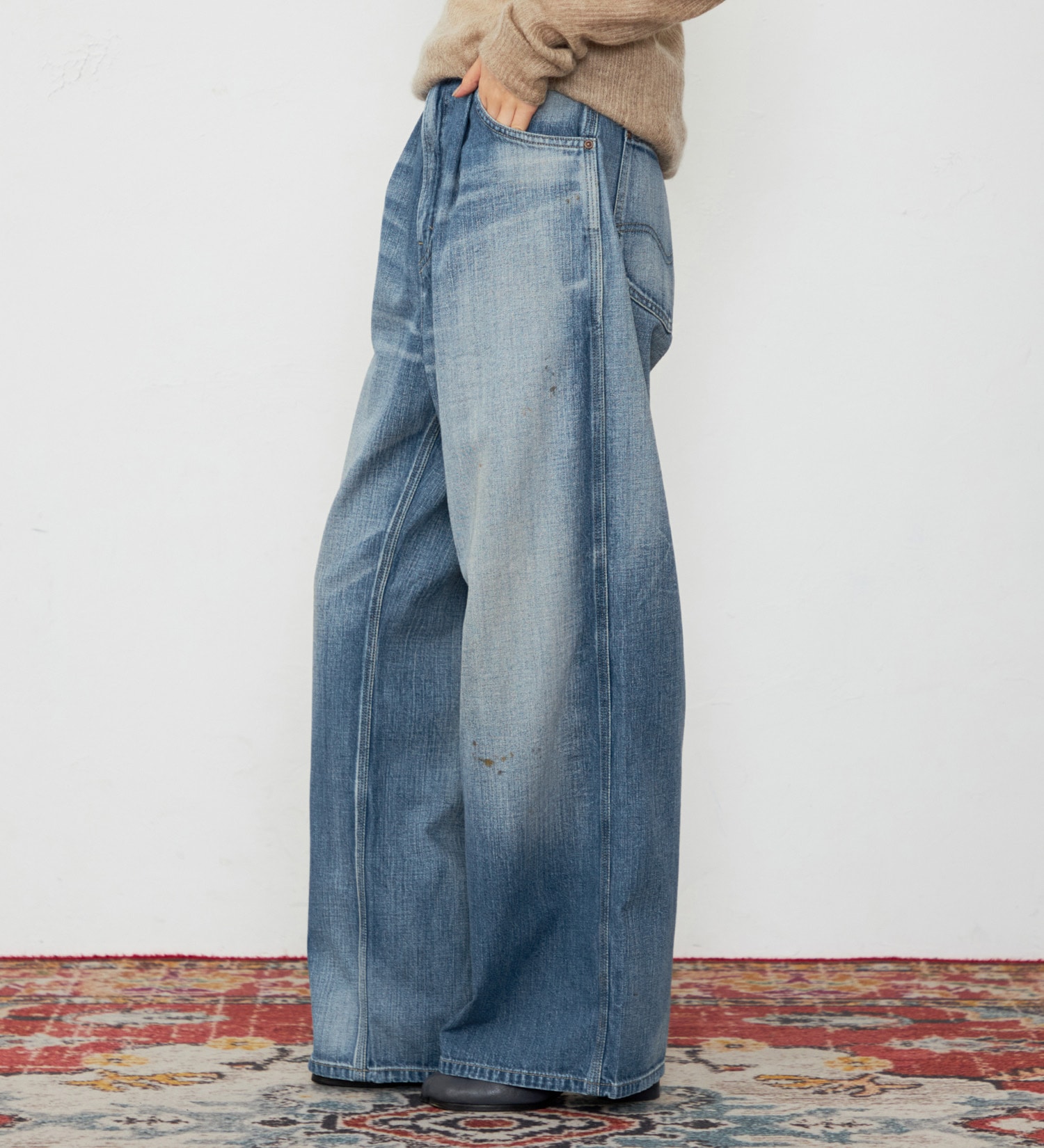 Lee(リー)の【101 100周年】RIDERS101 WIDEPANTS/ライダース ワイドデニムパンツ|パンツ/デニム/ジーンズパンツ/レディース|中色ブルー