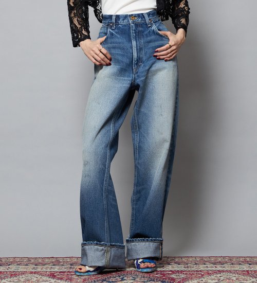 の【予約】【101 101周年記念特別モデル】HIGH-RISE RELAXED STRAIGHT デニムパンツ|//|中色ブルー
