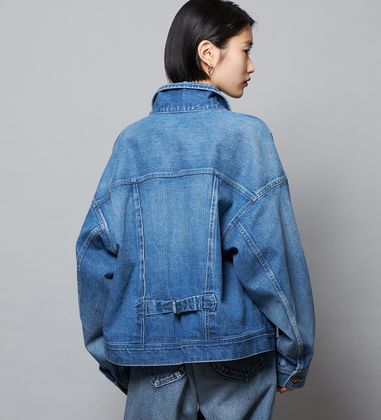 Lee(リー)の【予約】【101 101周年記念特別モデル】LOOSEFIT COWBOYJACKET デニムジャケット ジージャン セットアップ可|ジャケット/アウター/デニムジャケット/レディース|中色ブルー