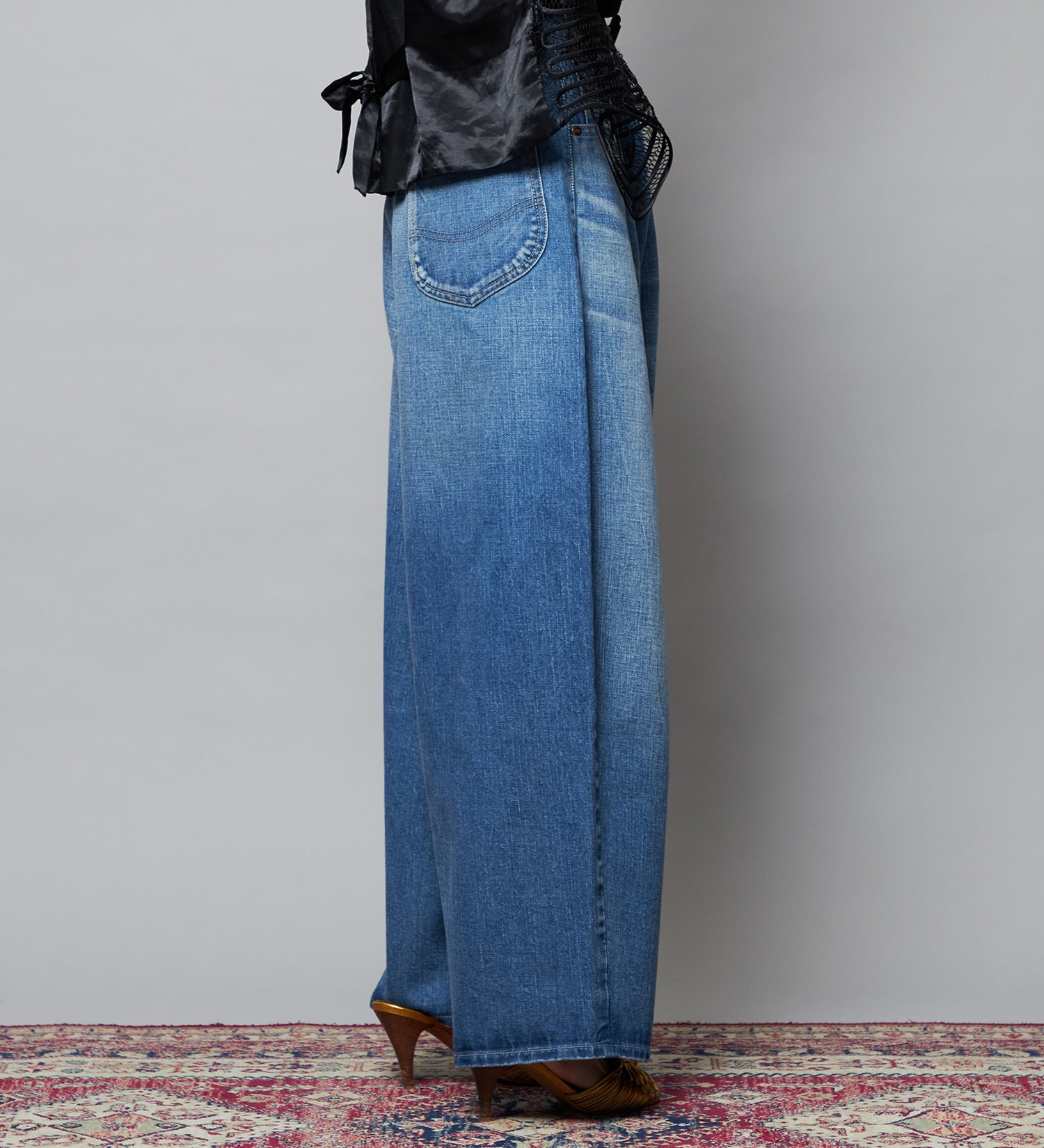 Lee(リー)の【予約】【101 101周年記念特別モデル】TUCK RIDERSPANTS デニムパンツ セットアップ可|パンツ/デニム/ジーンズパンツ/レディース|中色ブルー