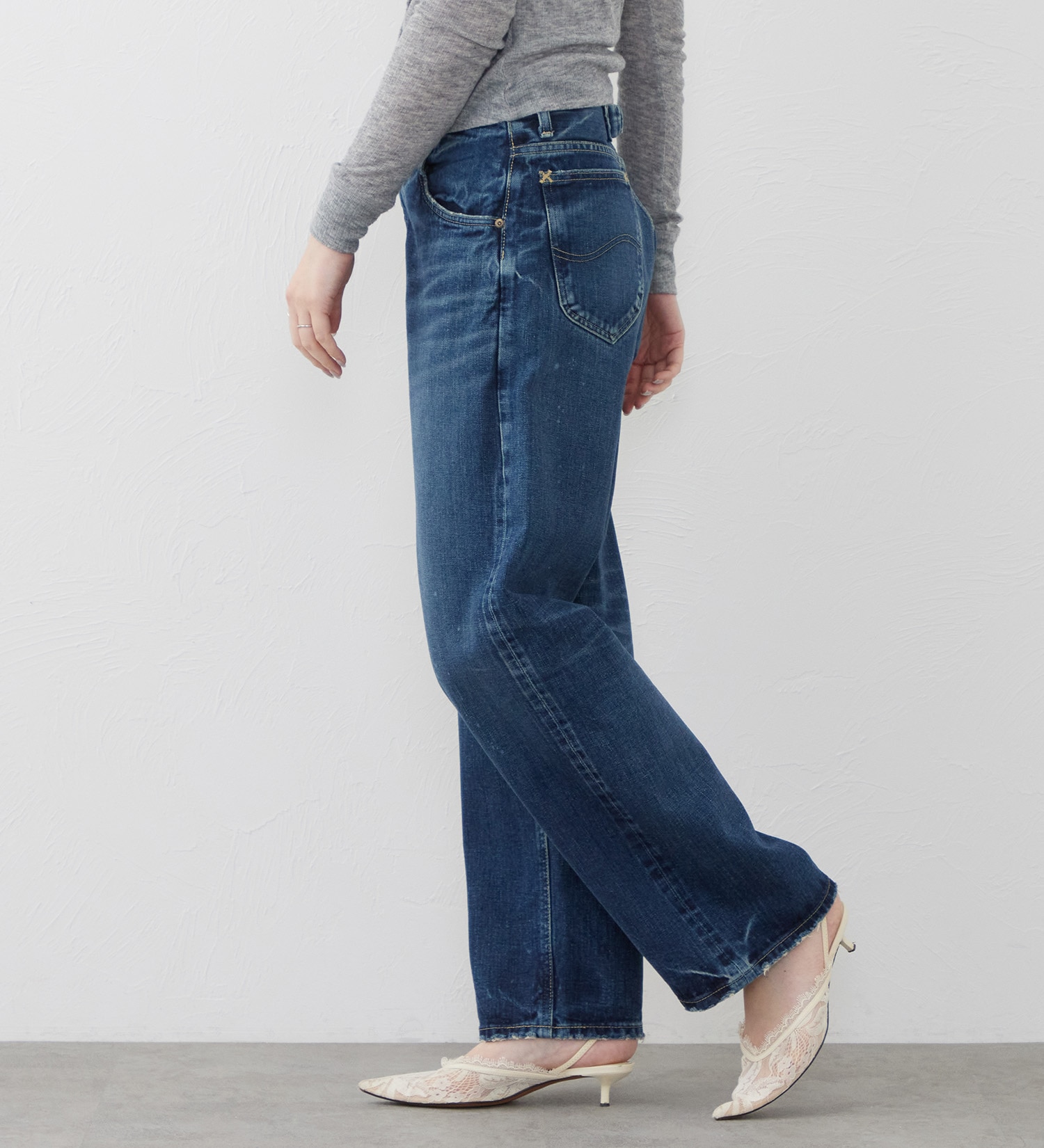 Lee(リー)の【101 101周年記念特別モデル】ANNIVERSARY 101 WIDE STRAIGHT SELVEDGE セットアップ可|パンツ/デニム/ジーンズパンツ/レディース|中色ブルー